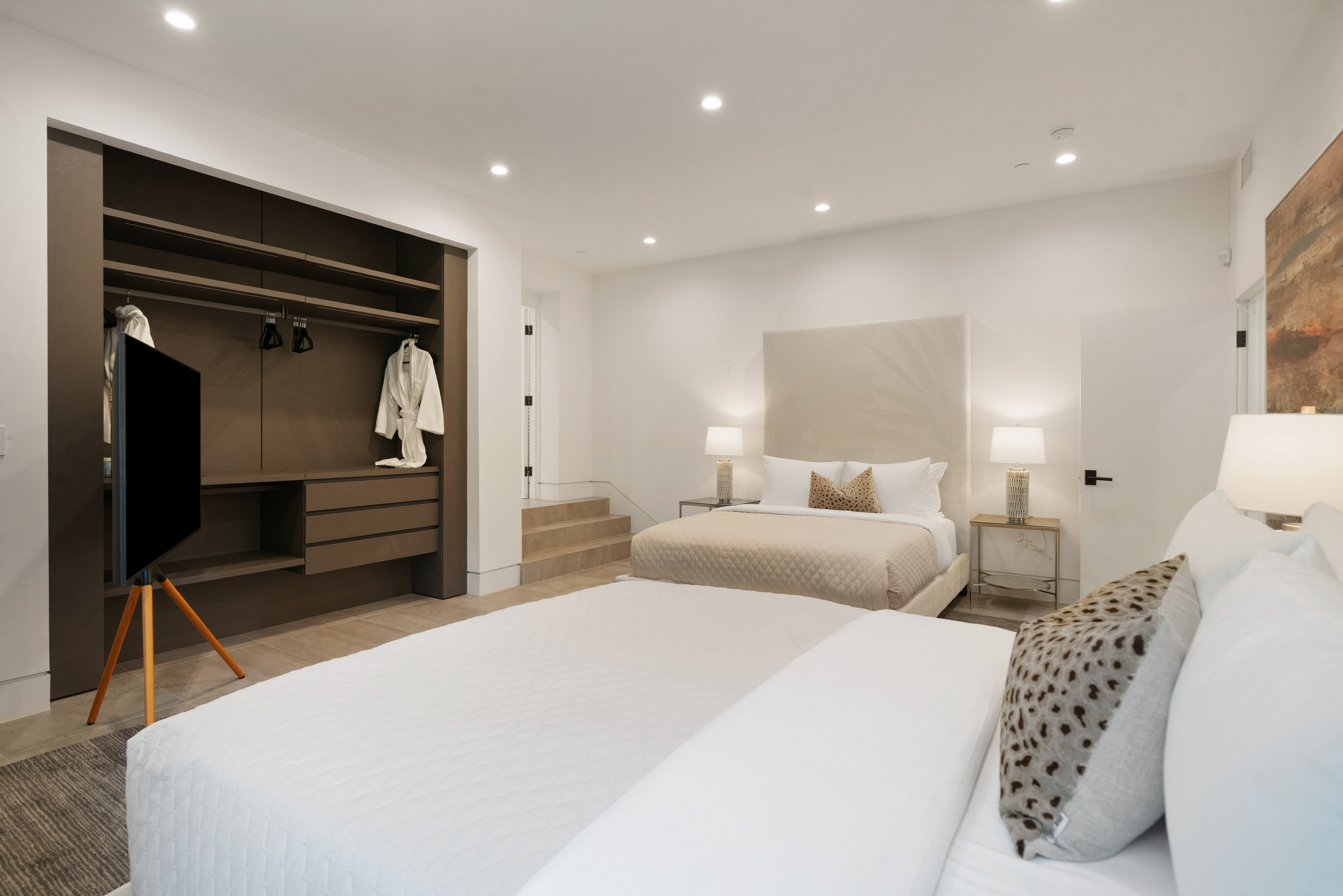 Noble Crest | Photo 52