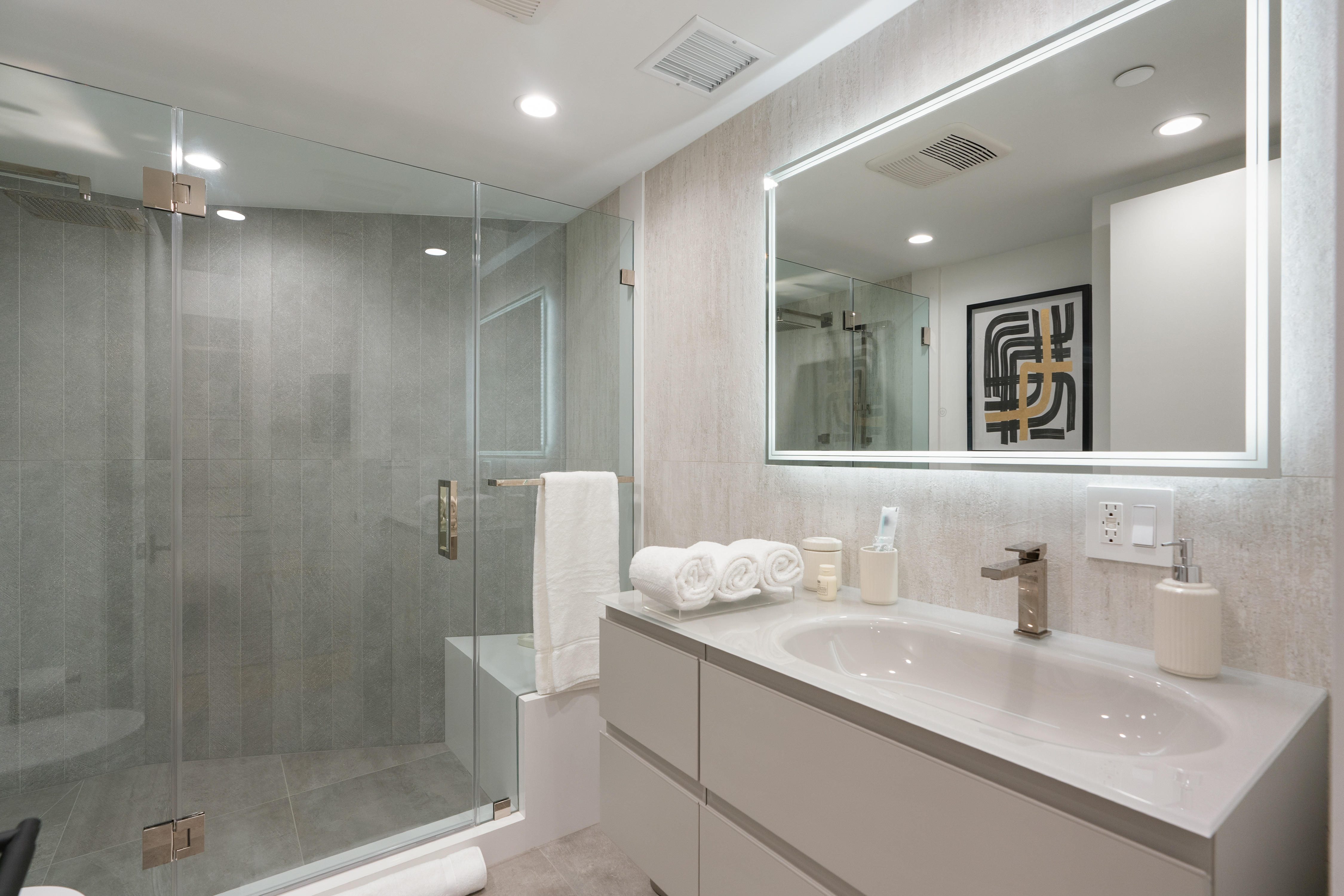 Noble Crest | Photo 49