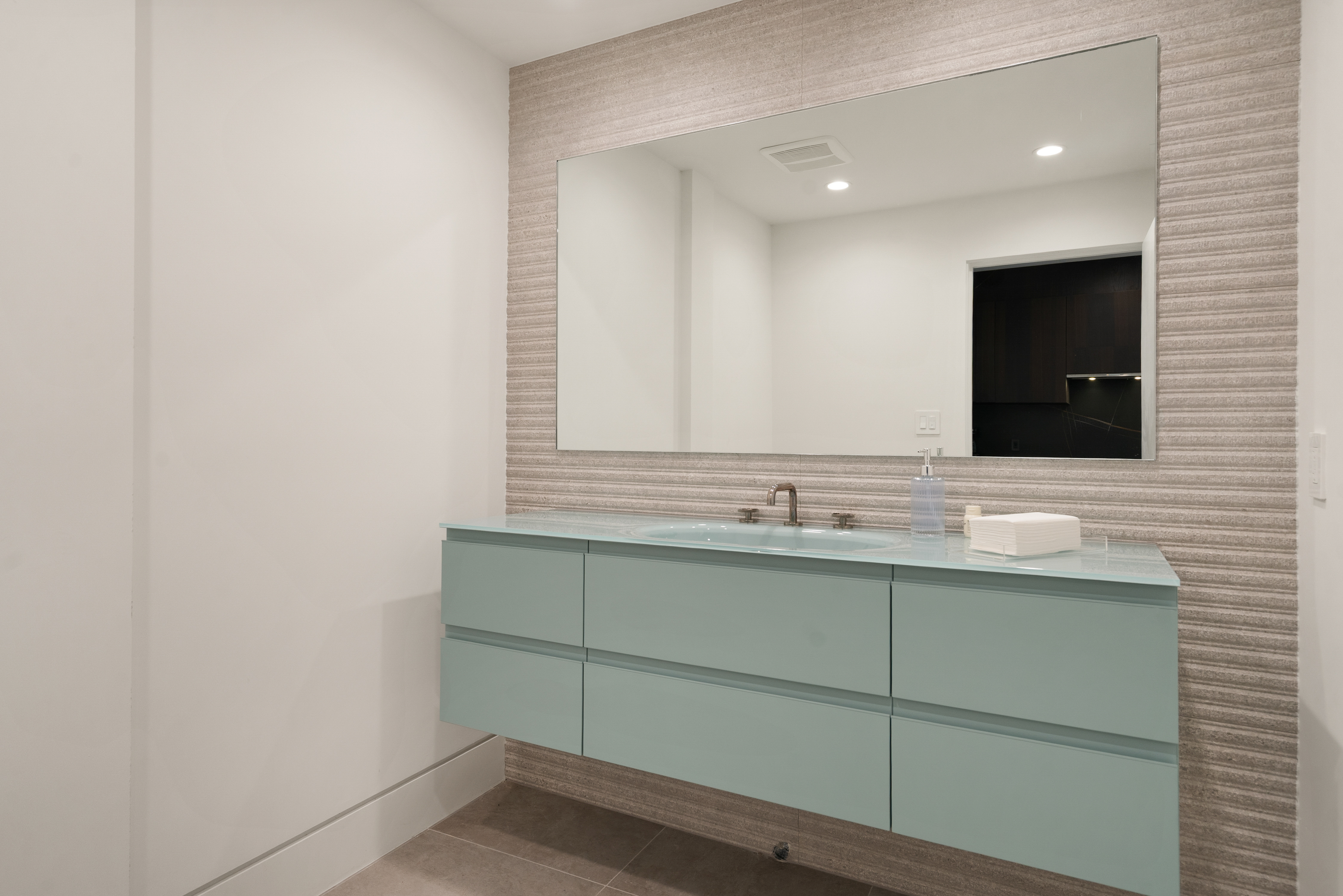 Noble Crest | Photo 57