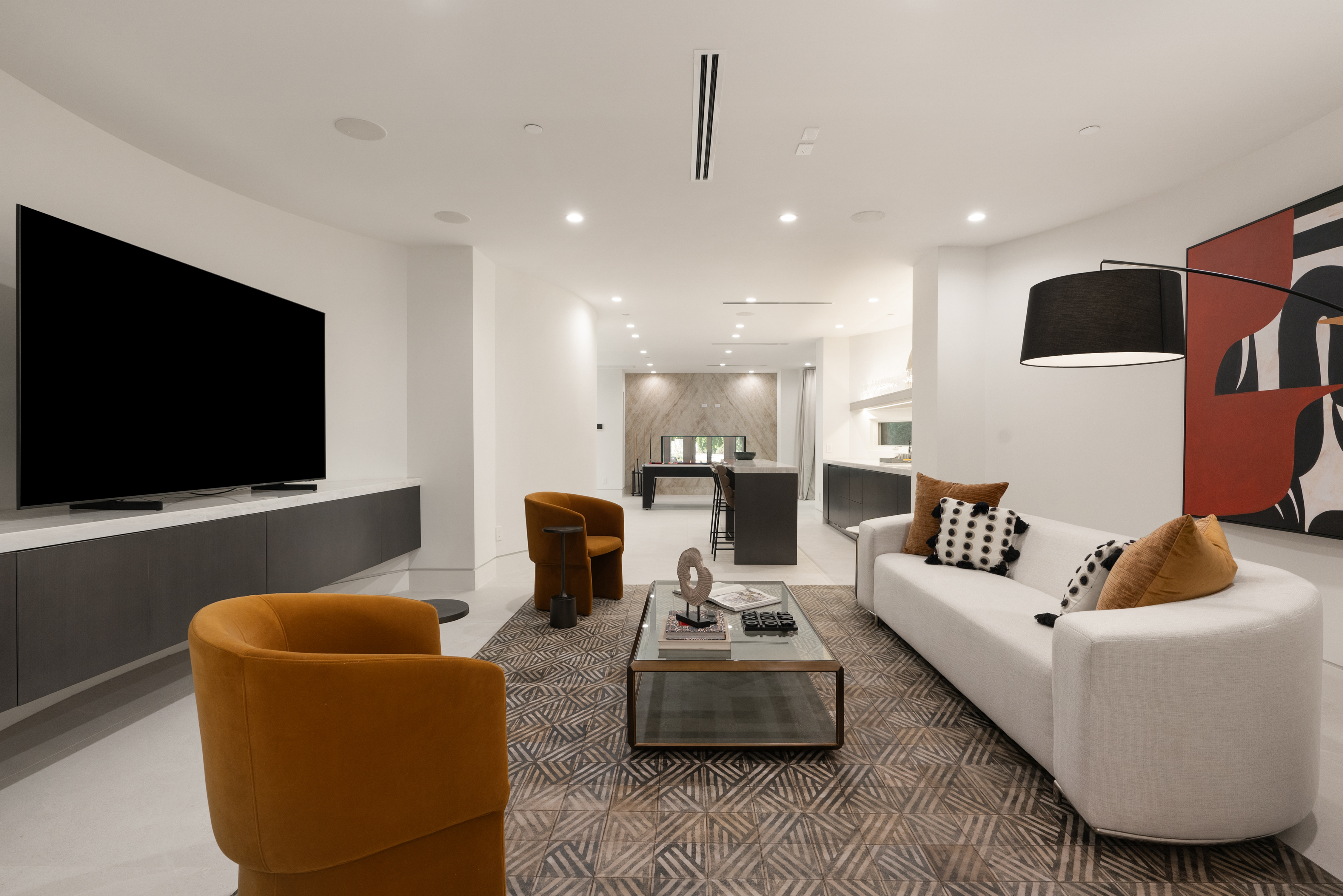 Noble Crest | Photo 13