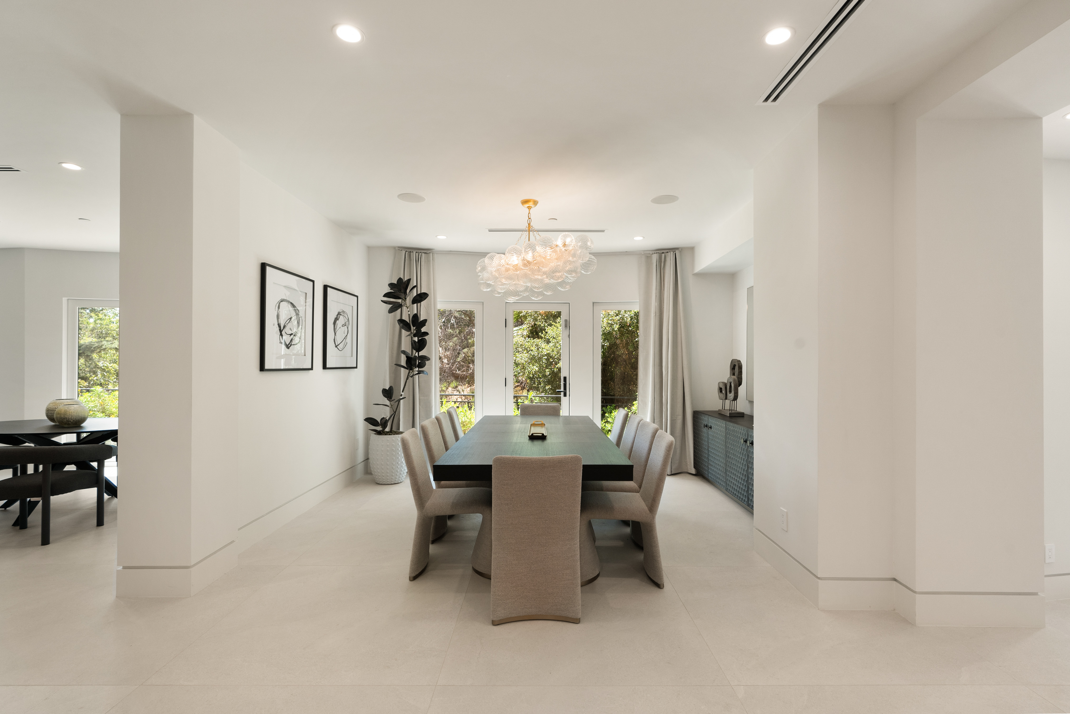 Noble Crest | Photo 15