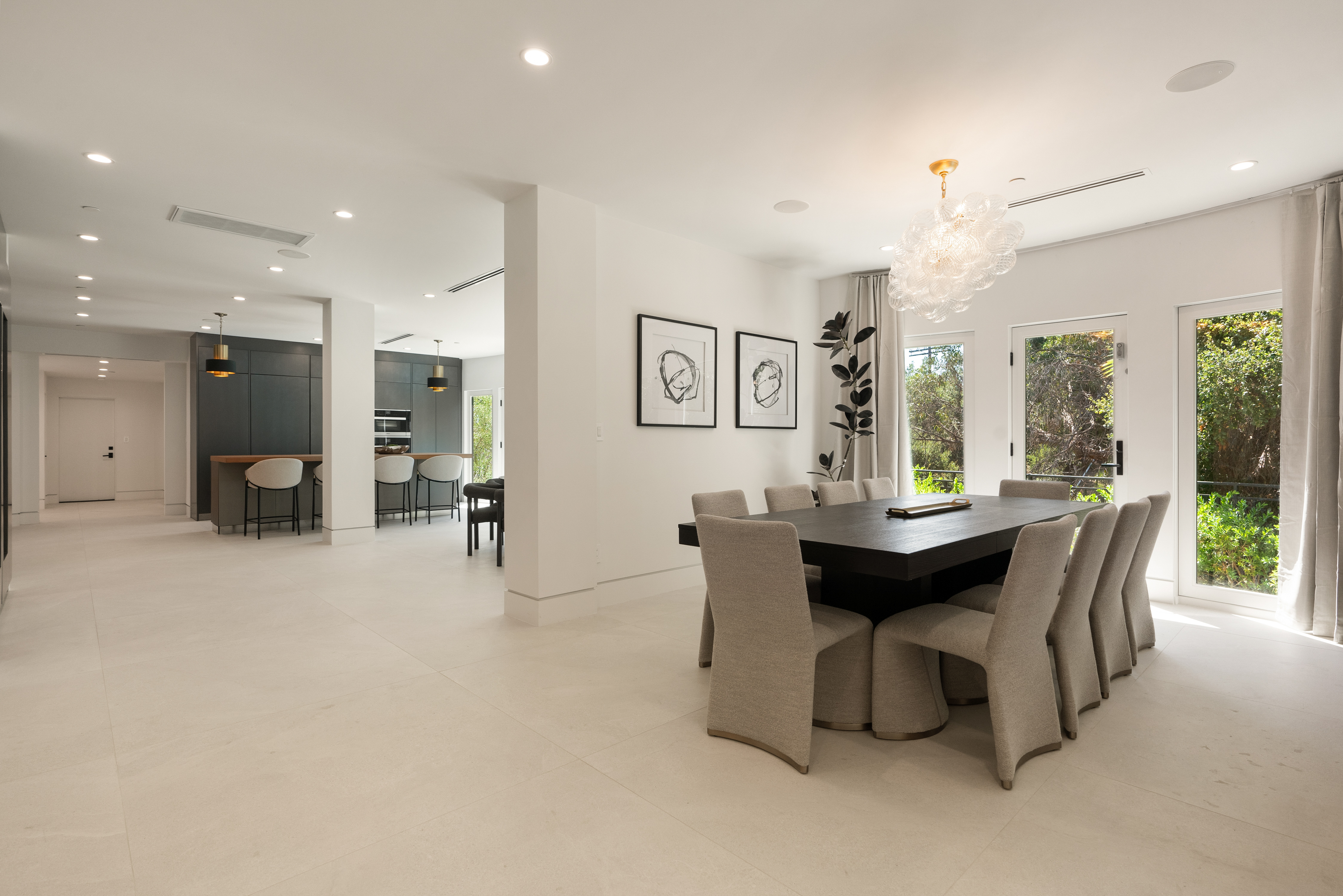 Noble Crest | Photo 16