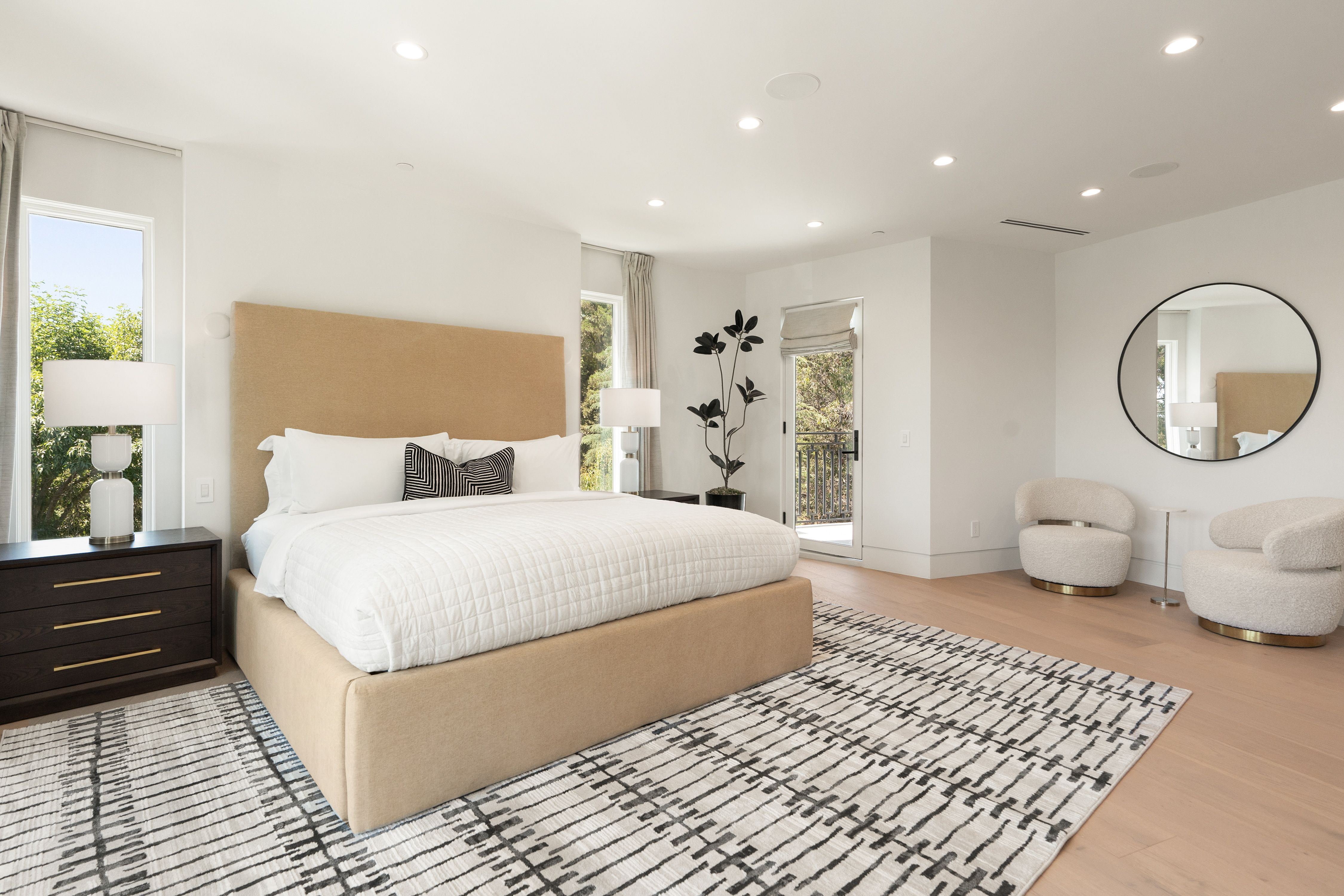 Noble Crest | Photo 37