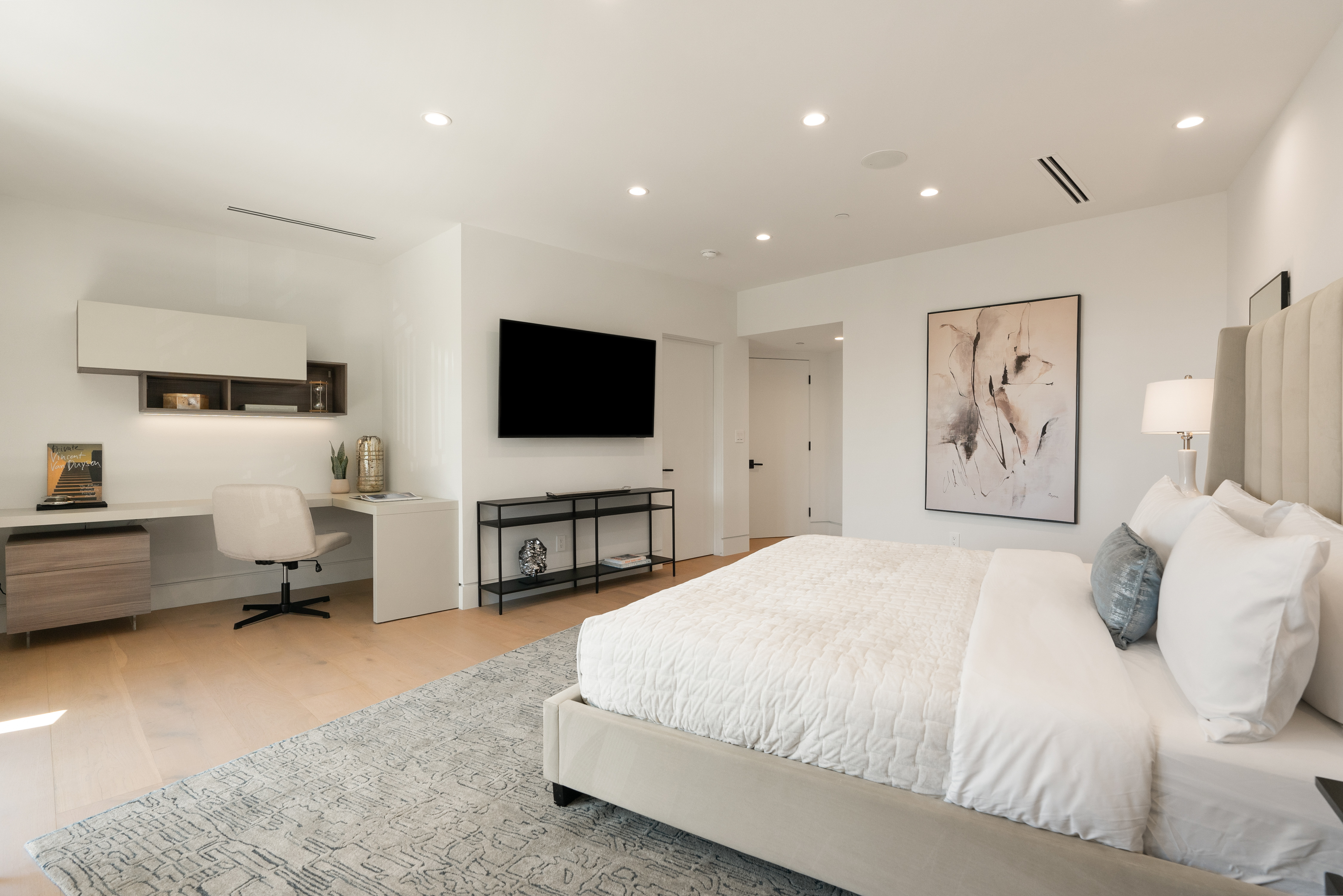 Noble Crest | Photo 39