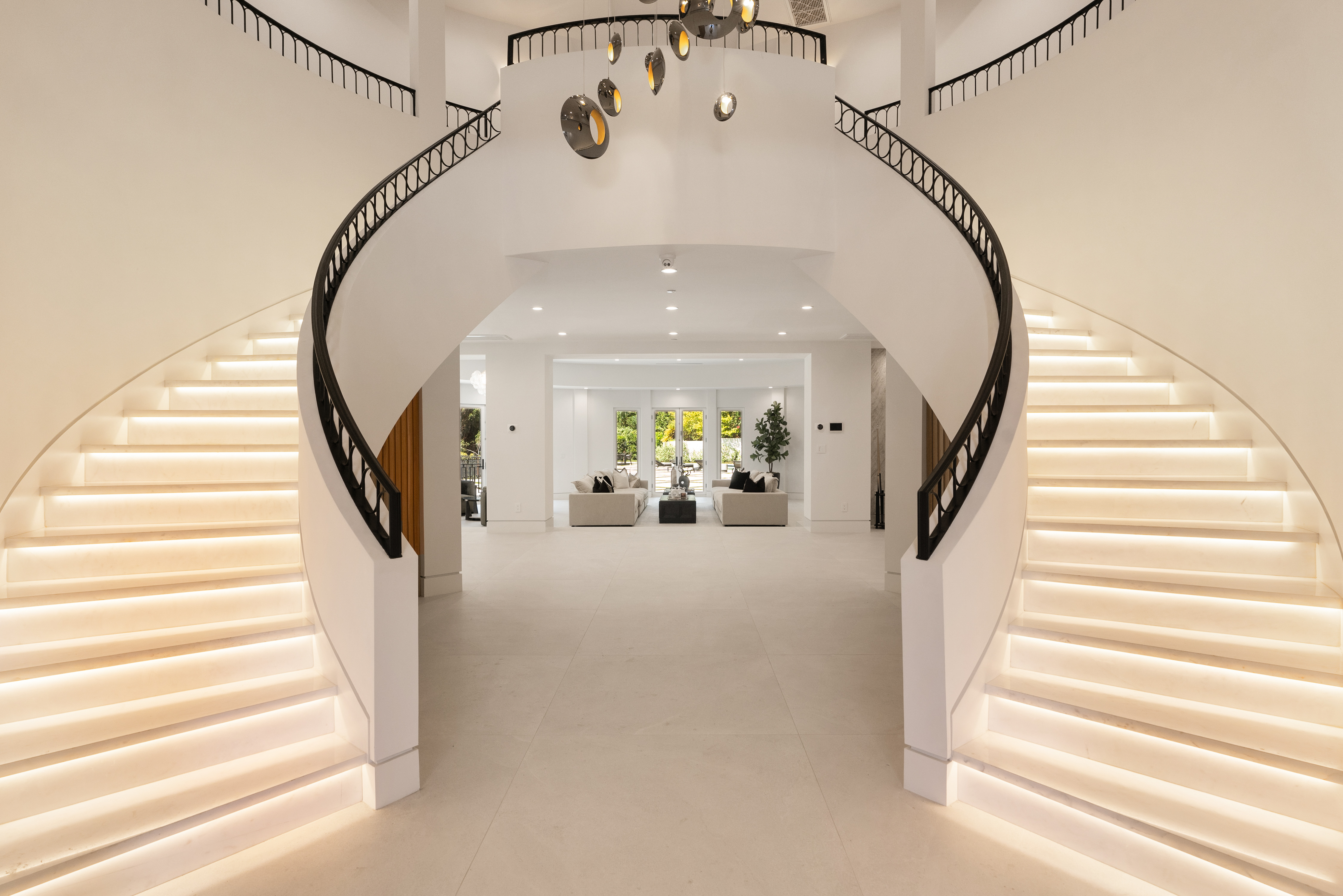 Noble Crest | Photo 26