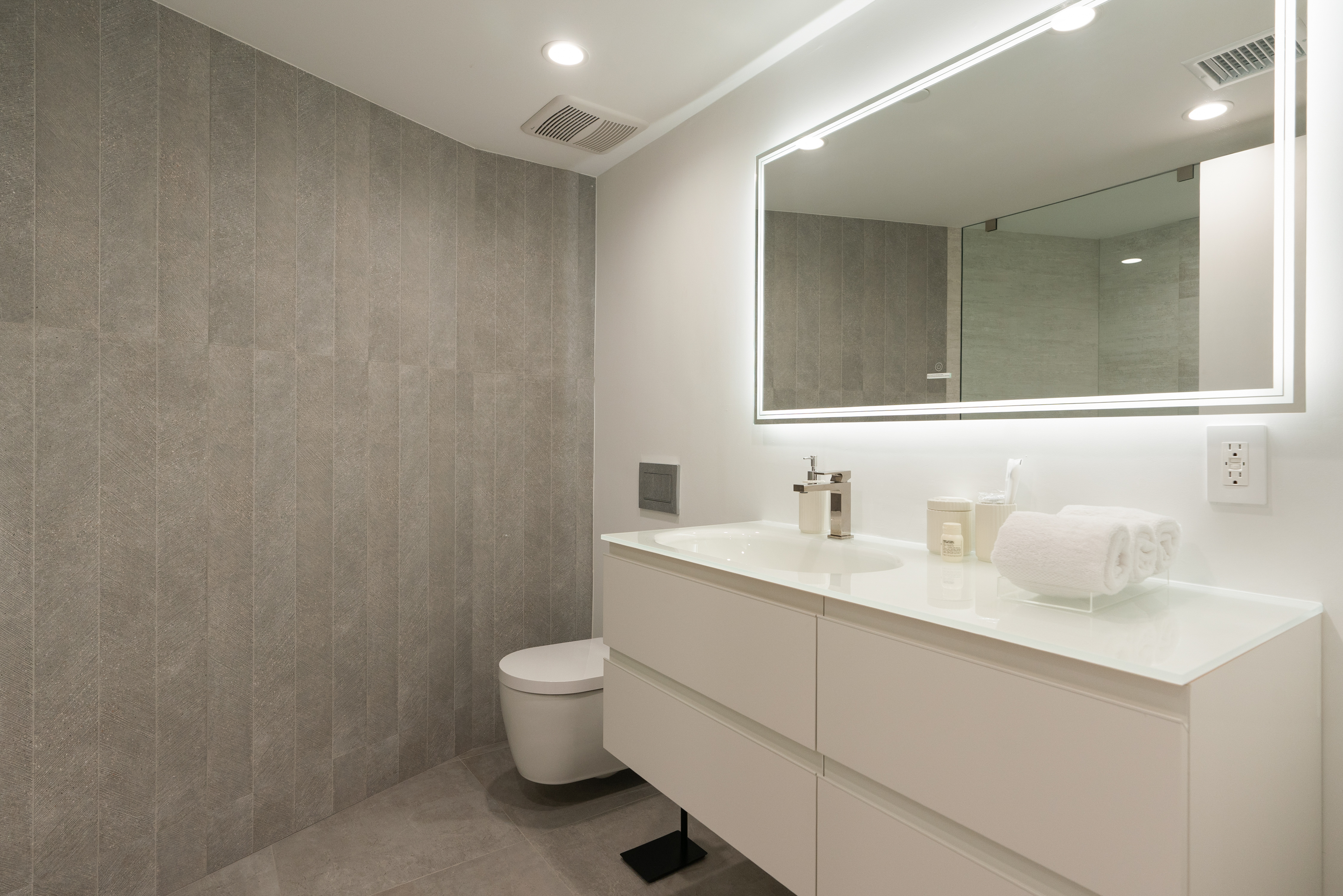 Noble Crest | Photo 51