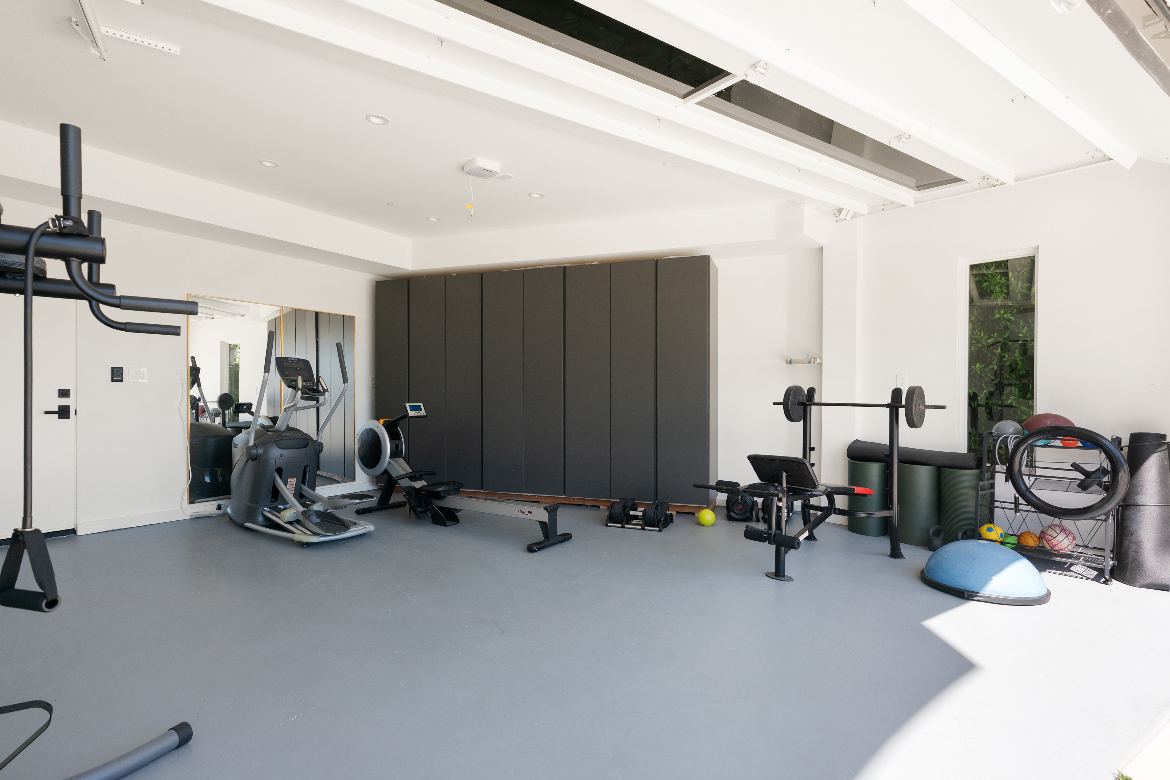 Noble Crest | Photo 61