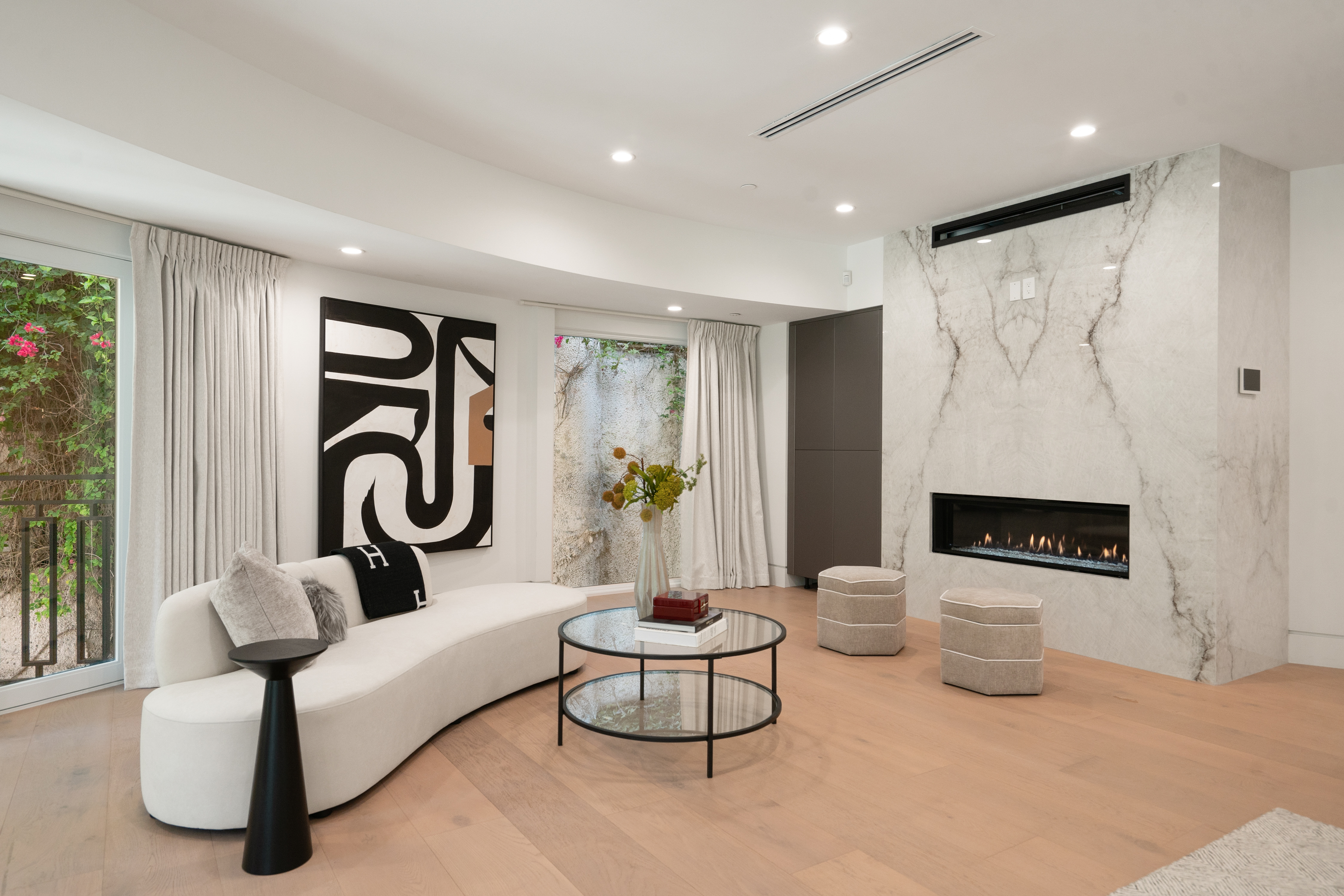 Noble Crest | Photo 11