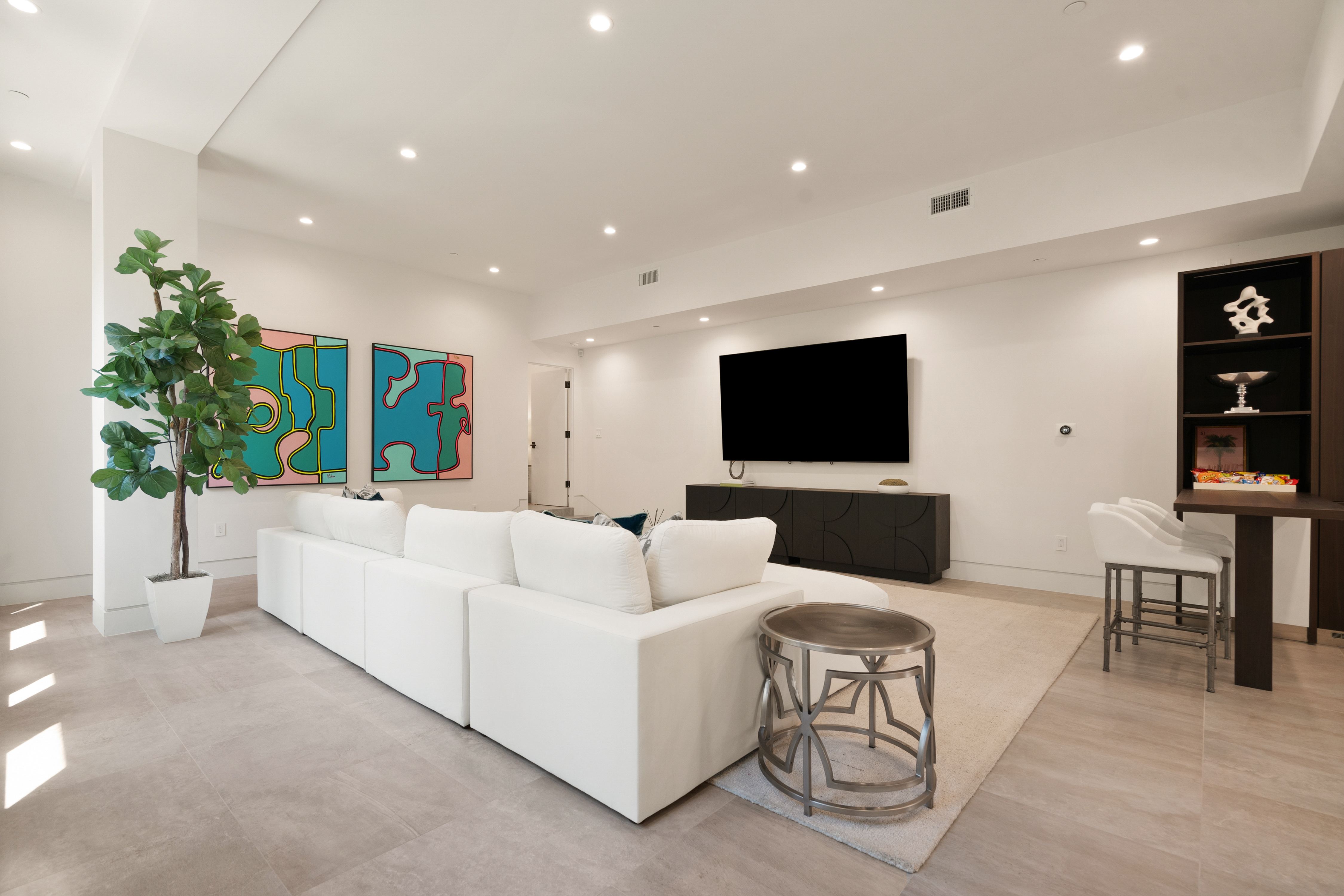 Noble Crest | Photo 10