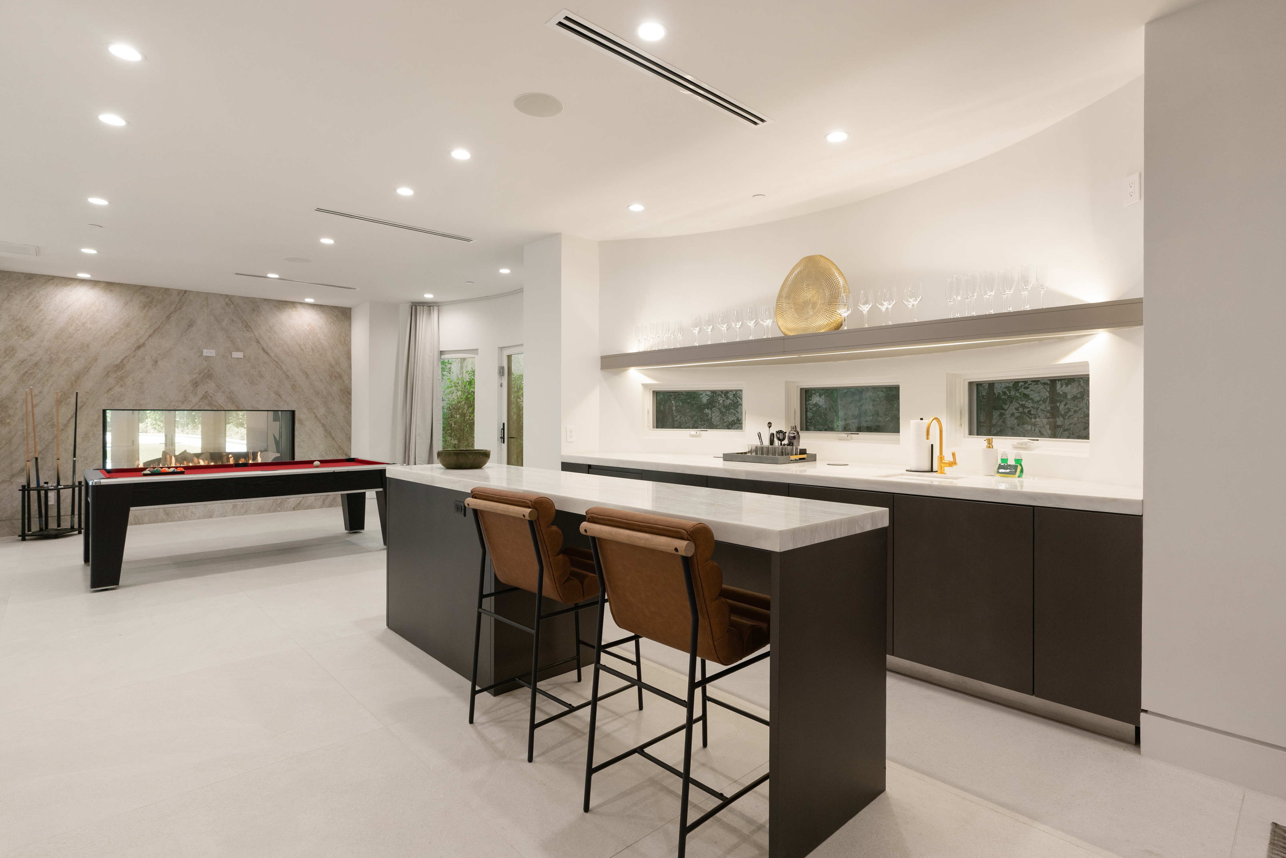 Noble Crest | Photo 20