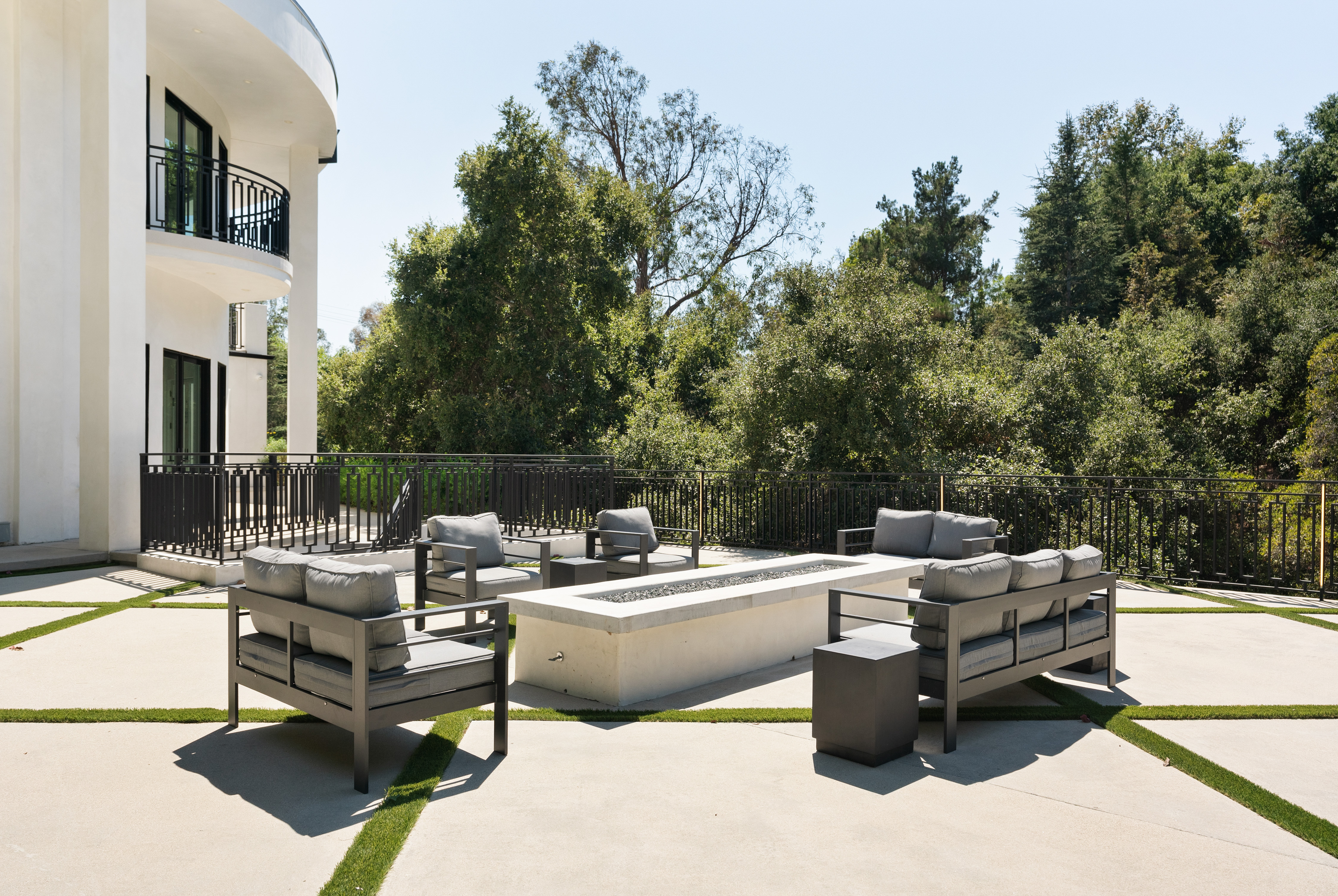 Noble Crest | Photo 62