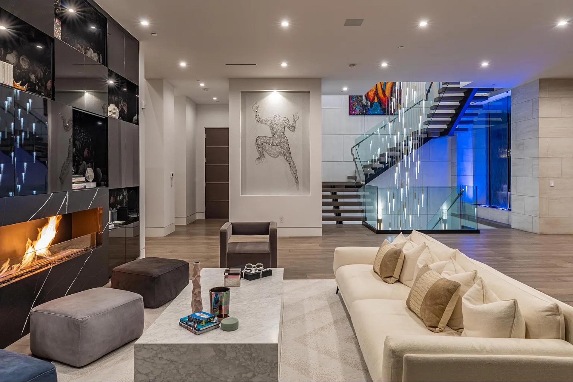 Bel Air Triumph | Photo 9