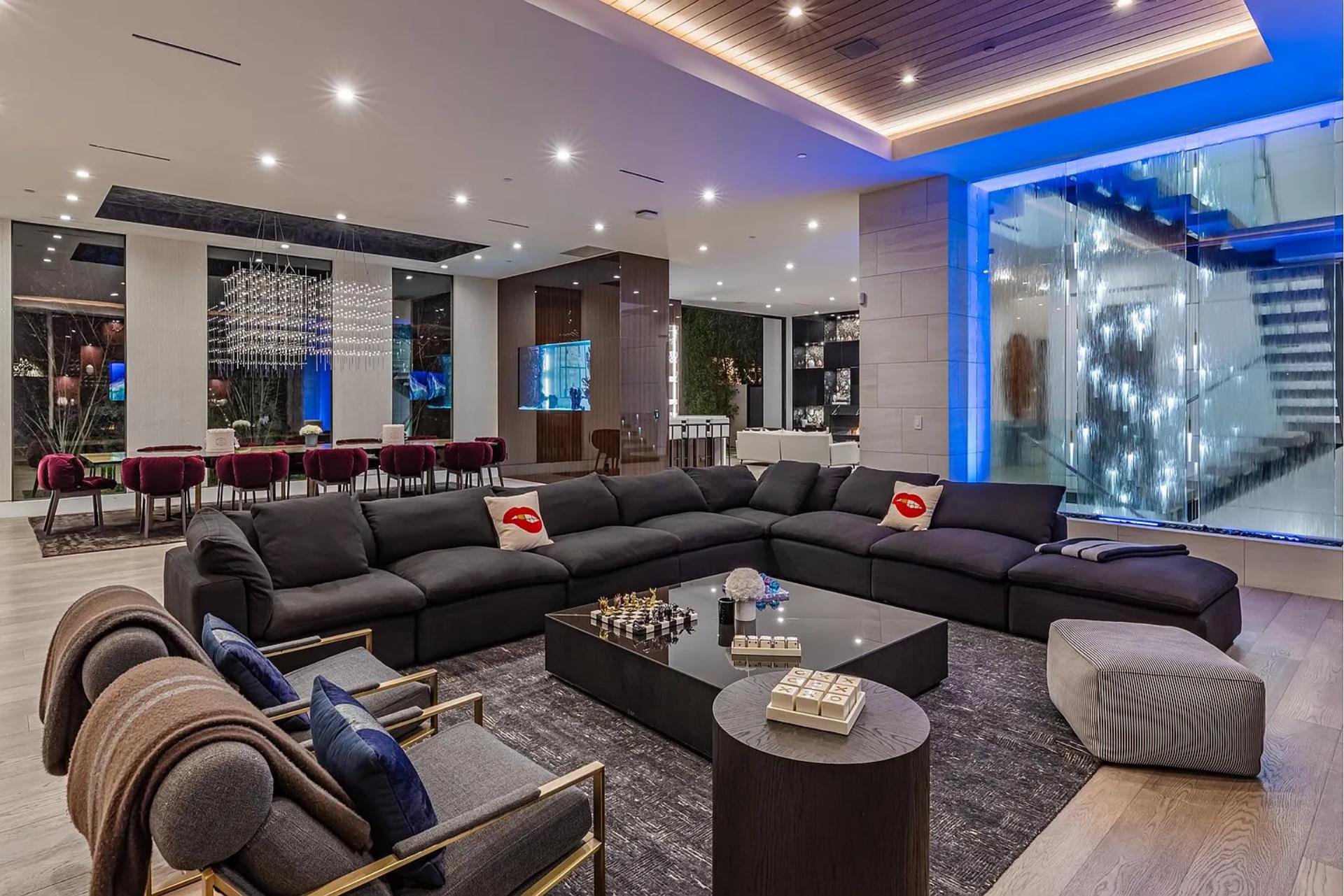 Bel Air Triumph | Photo 8