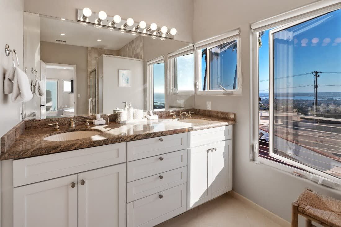 Private Oasis in La Jolla | Photo 18