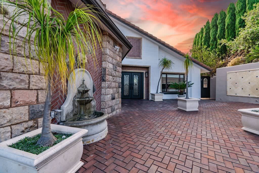 Private Oasis in La Jolla | Photo 60