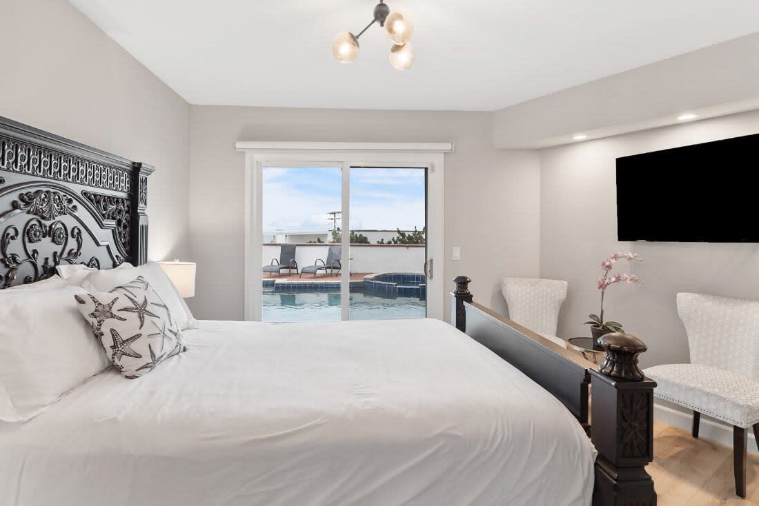 Private Oasis in La Jolla | Photo 28