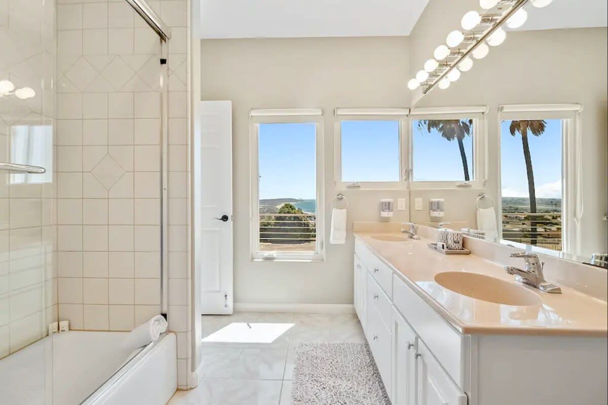 Private Oasis in La Jolla | Photo 22