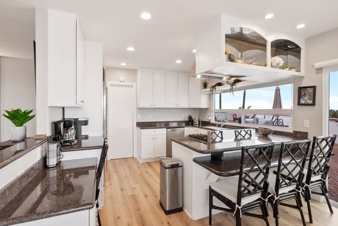 Private Oasis in La Jolla | Photo 11