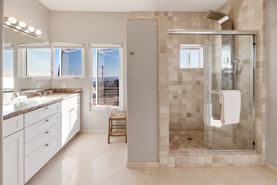 Private Oasis in La Jolla | Photo 19