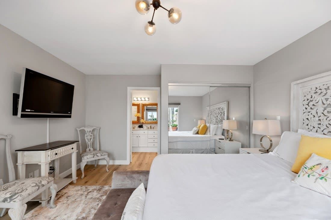 Private Oasis in La Jolla | Photo 32