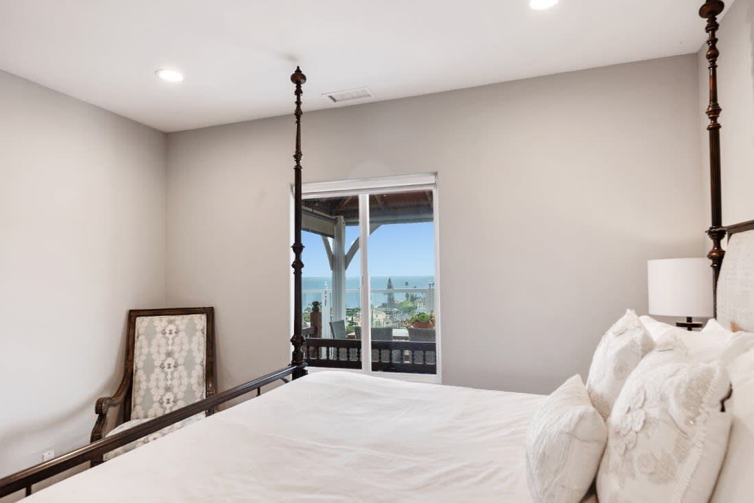 Private Oasis in La Jolla | Photo 24