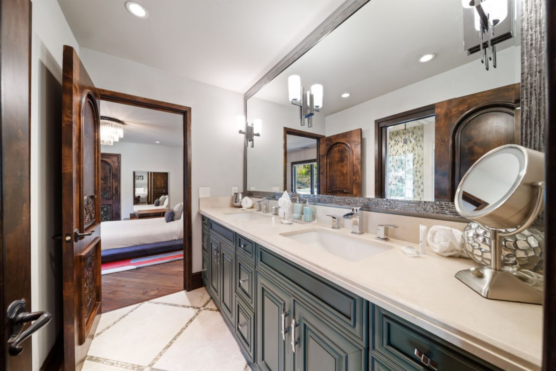 Elegant La Jolla Villa | Photo 68