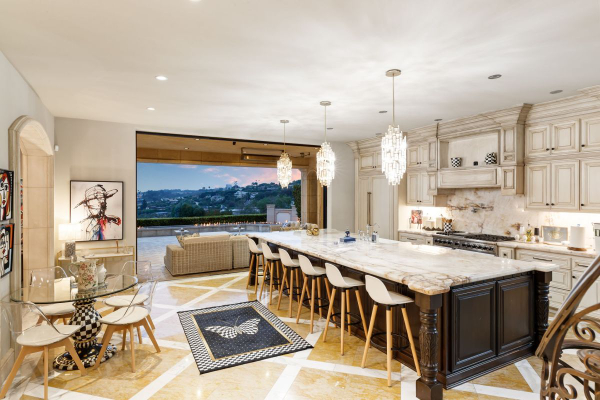 Elegant La Jolla Villa | Photo 14