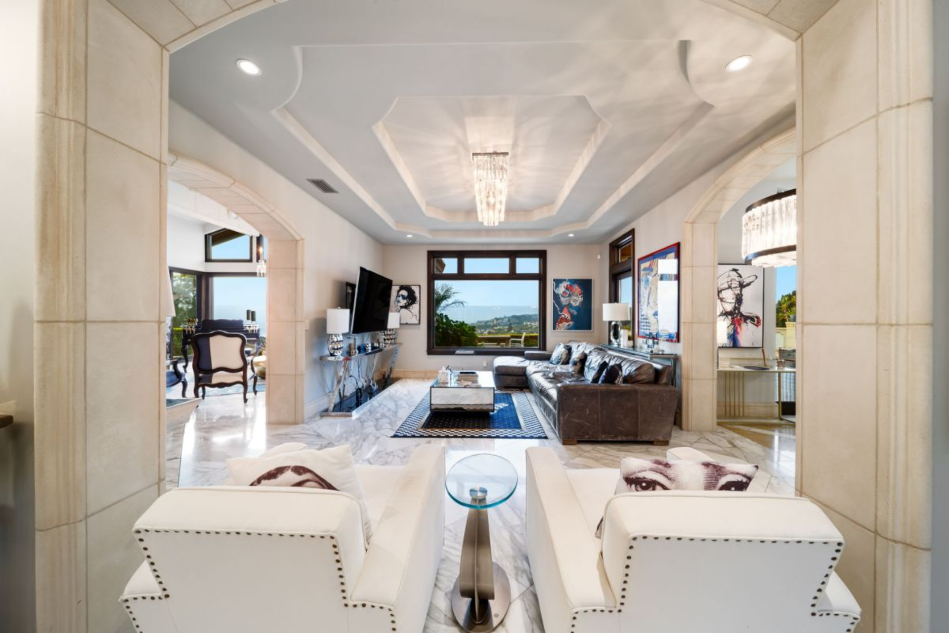 Elegant La Jolla Villa | Photo 79