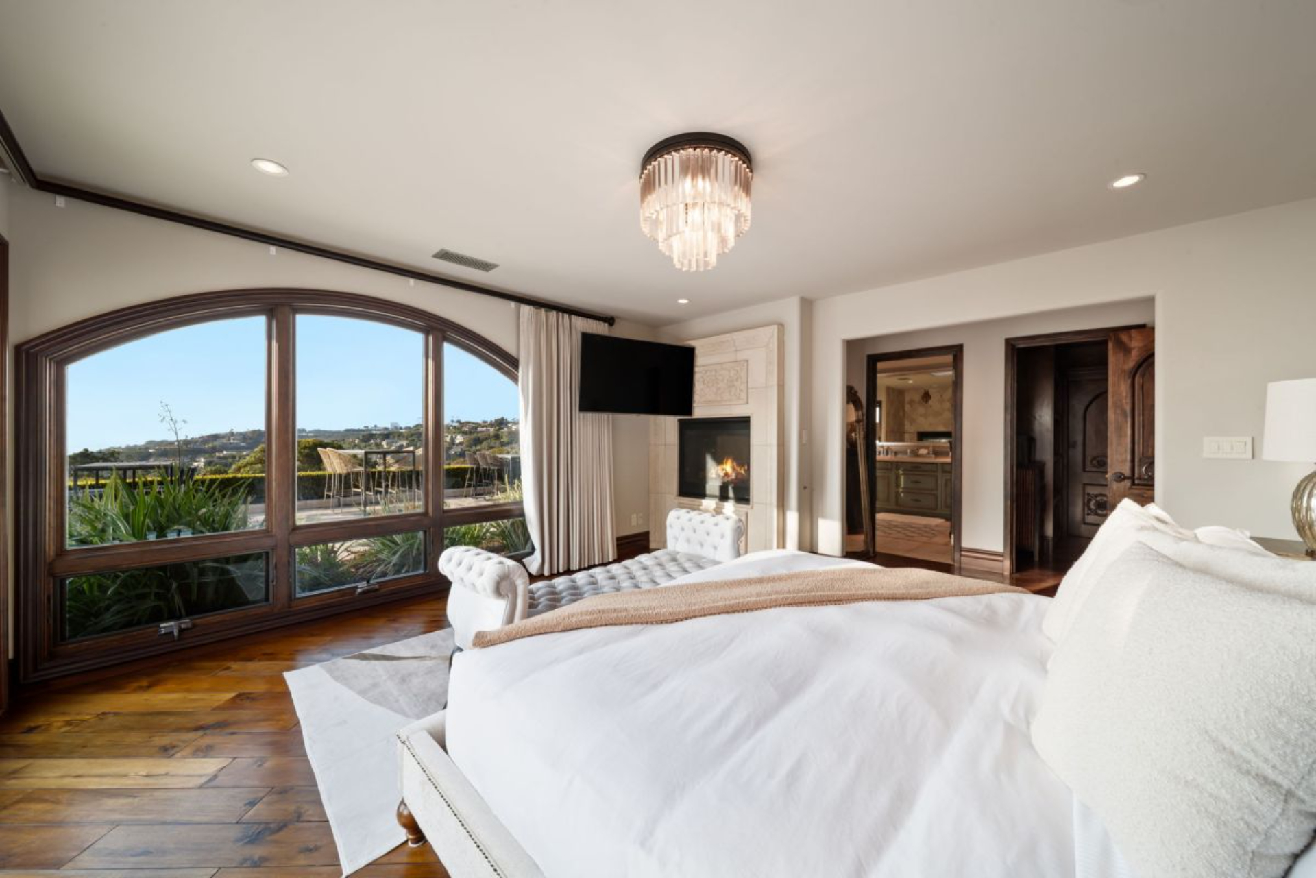 Elegant La Jolla Villa | Photo 73