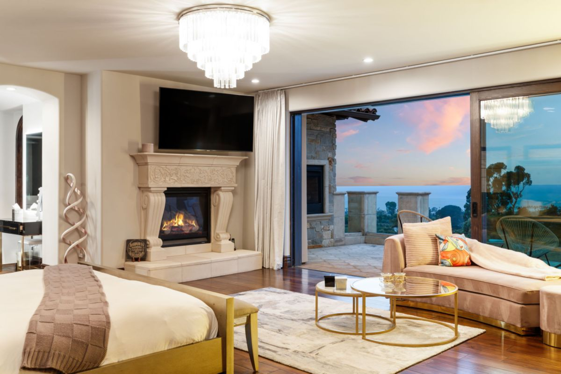 Elegant La Jolla Villa | Photo 3