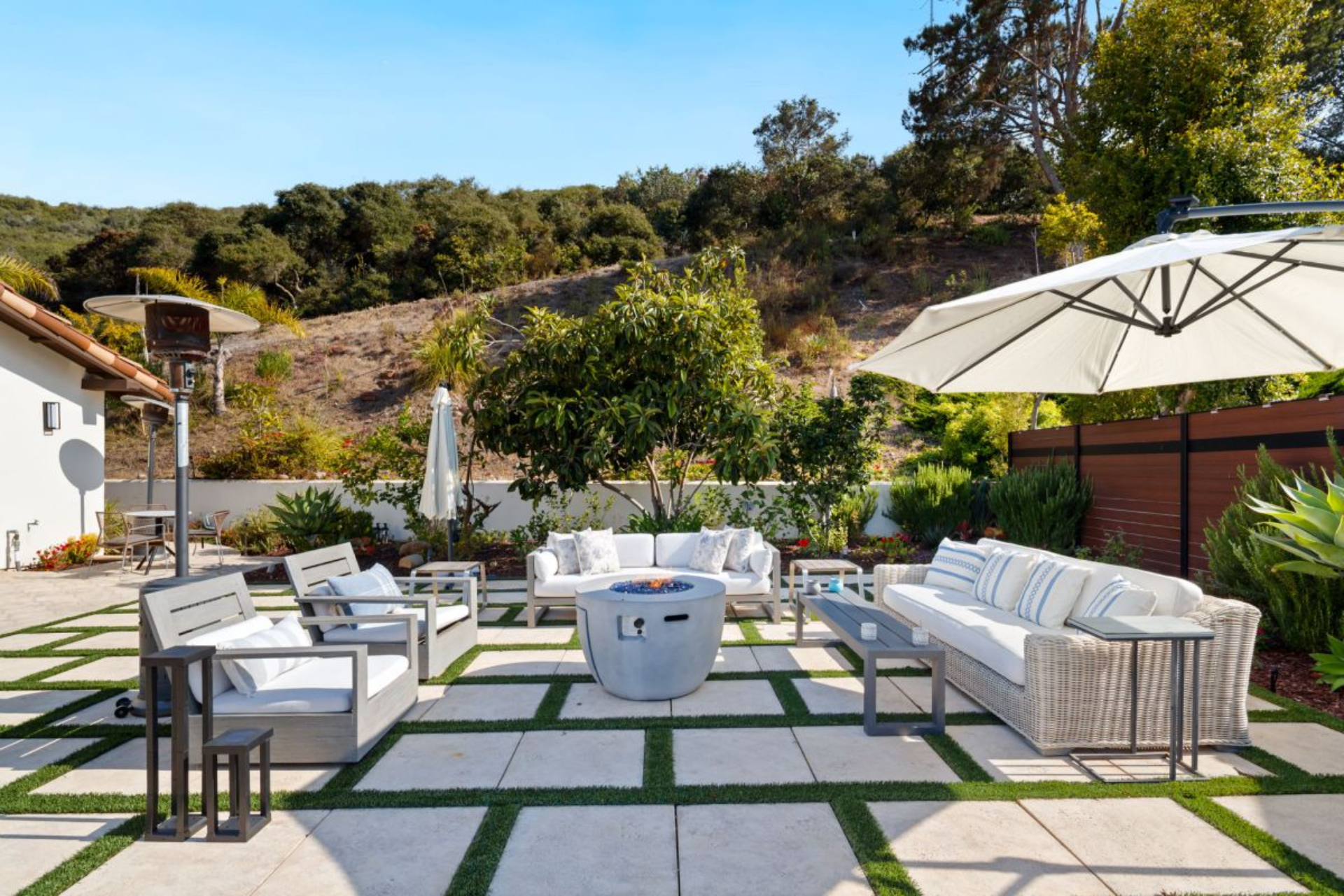 Elegant La Jolla Villa | Photo 46