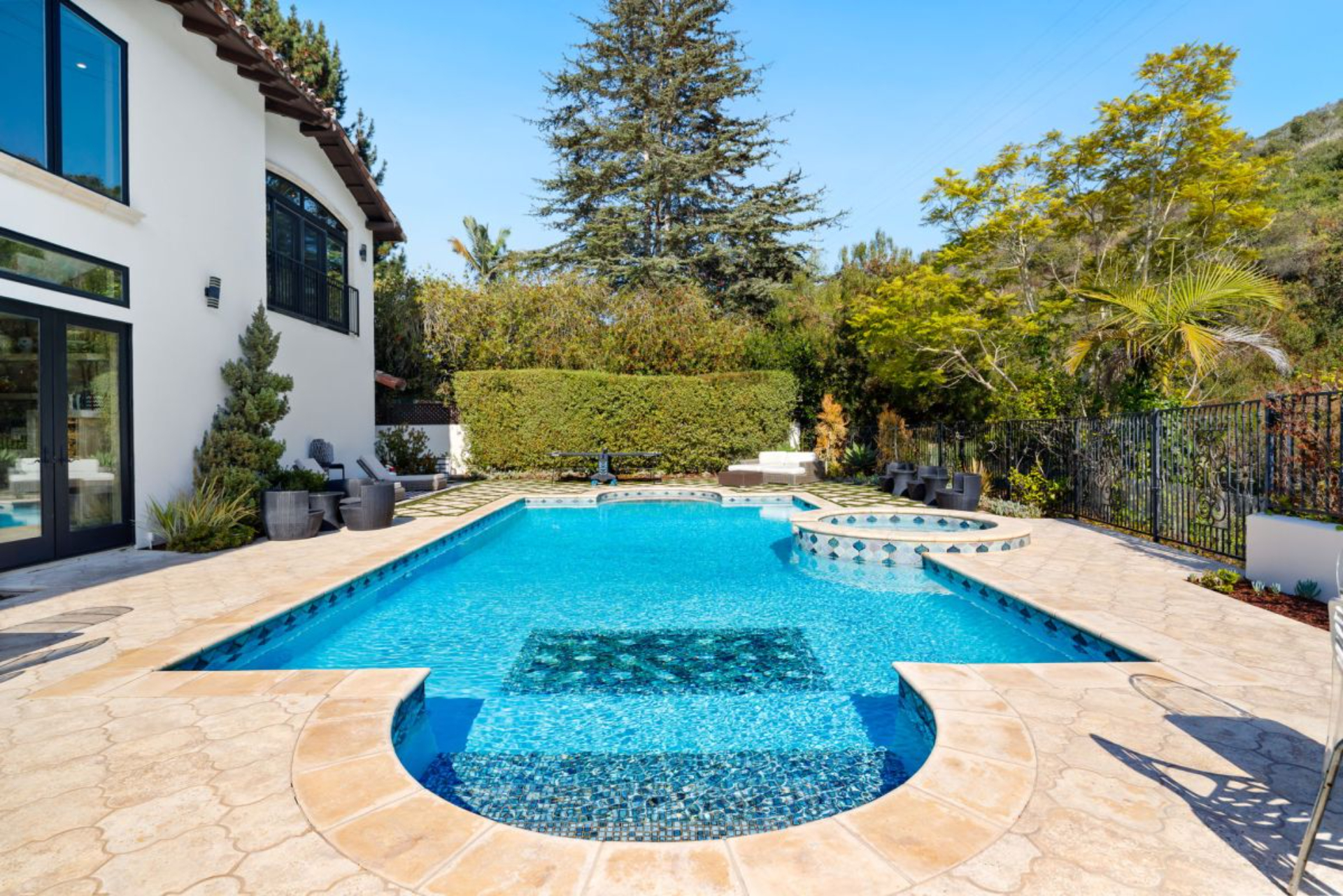 Elegant La Jolla Villa | Photo 37