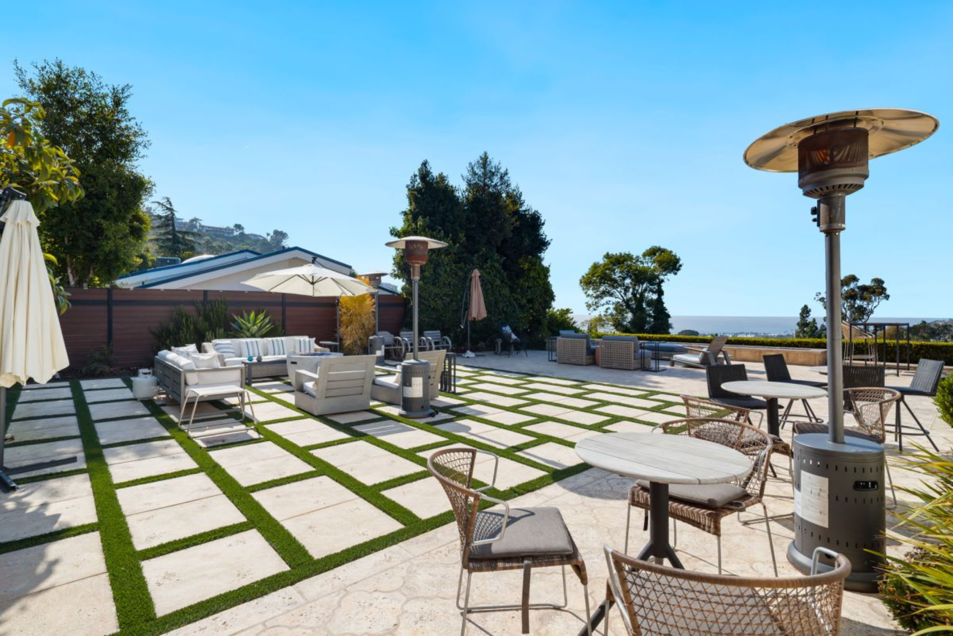 Elegant La Jolla Villa | Photo 42