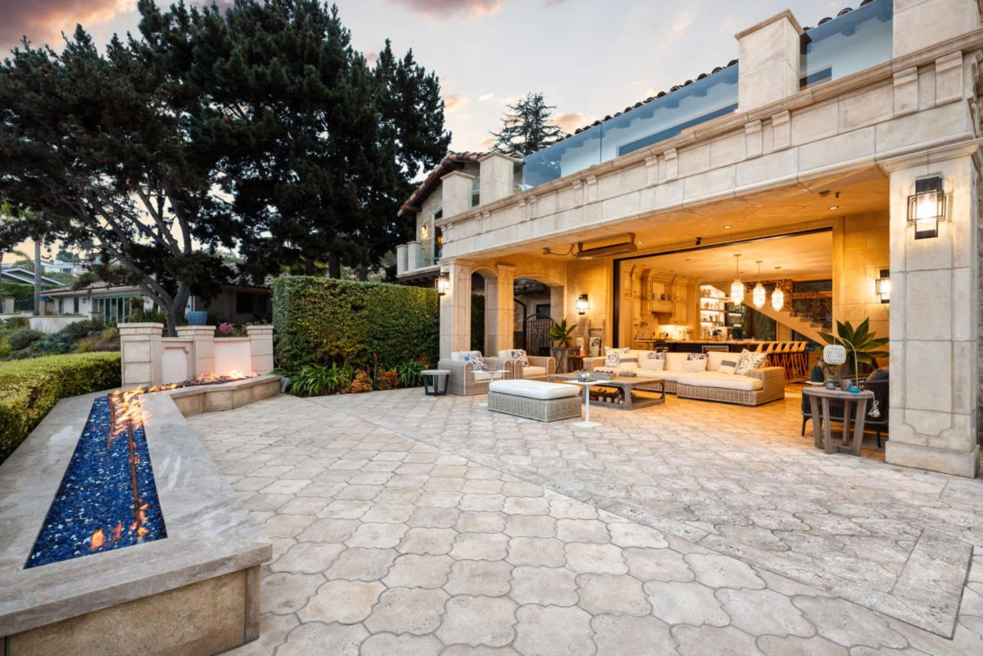 Elegant La Jolla Villa | Photo 12