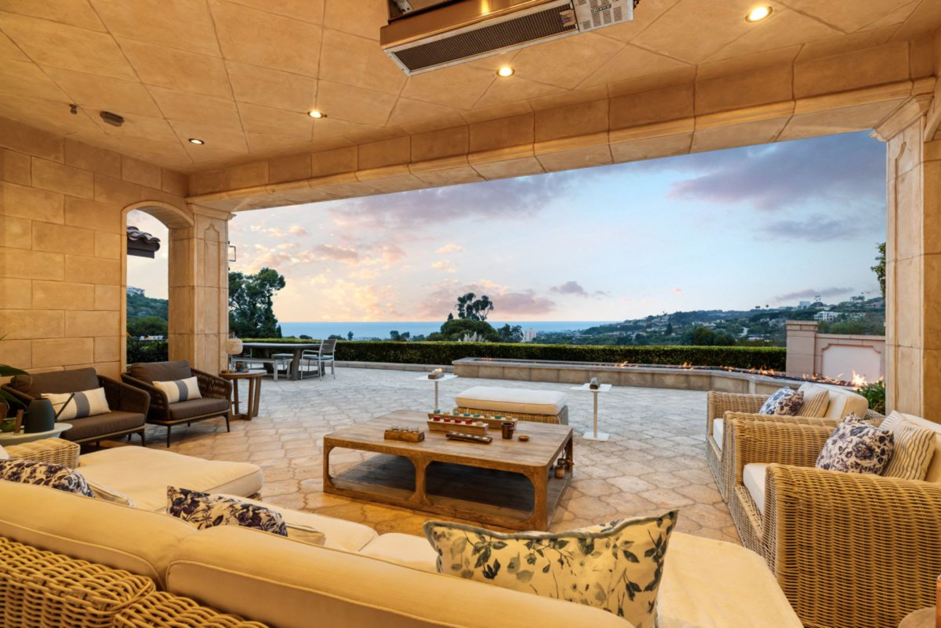 Elegant La Jolla Villa | Photo 20