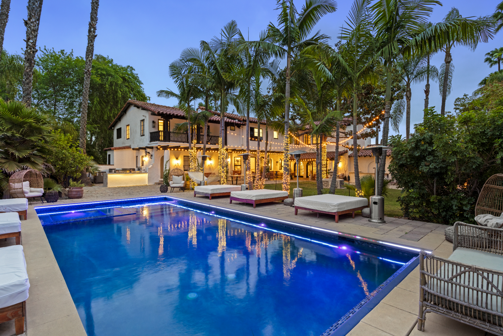 Sunset Estate | Photo 14