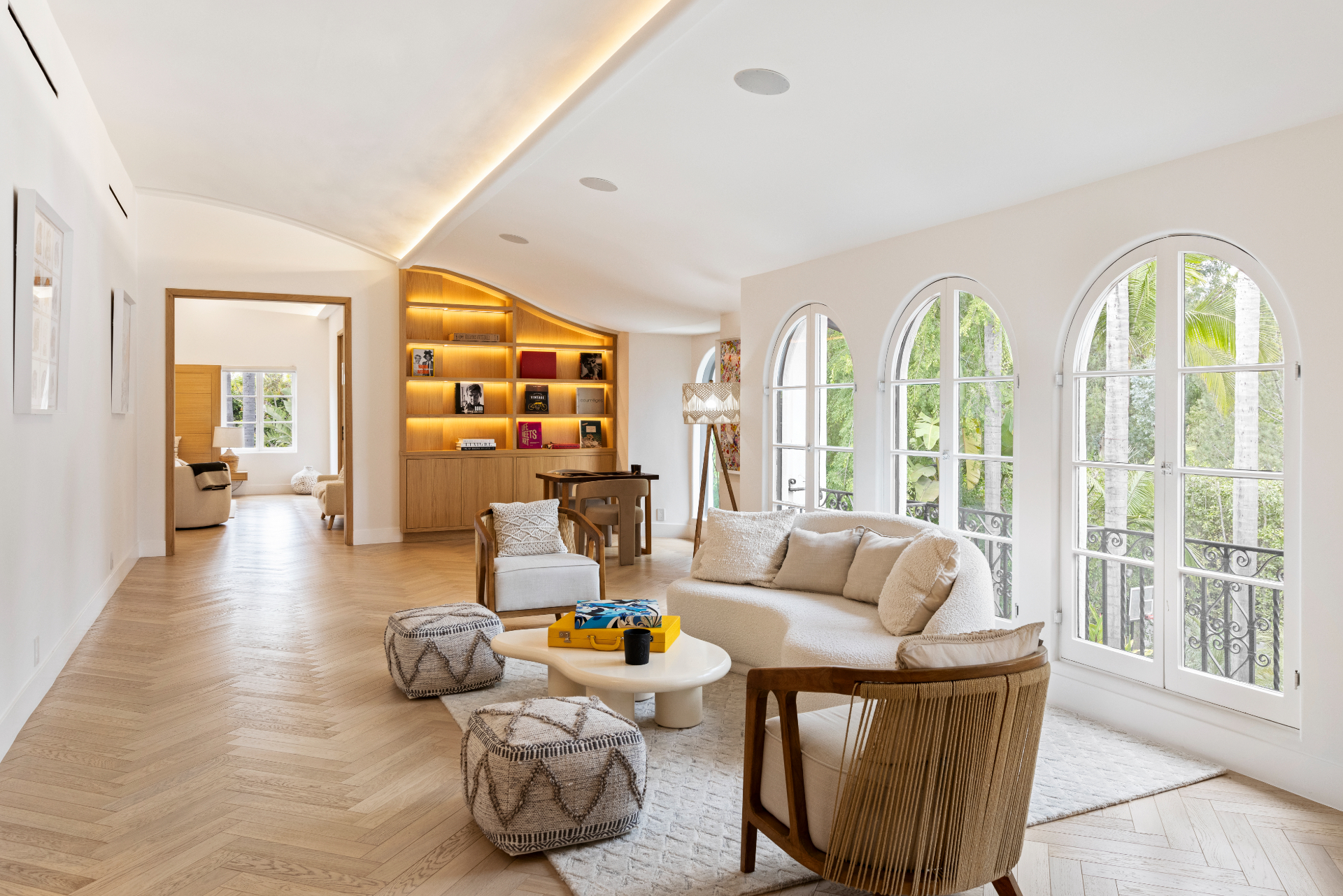 Sunset Estate | Photo 19