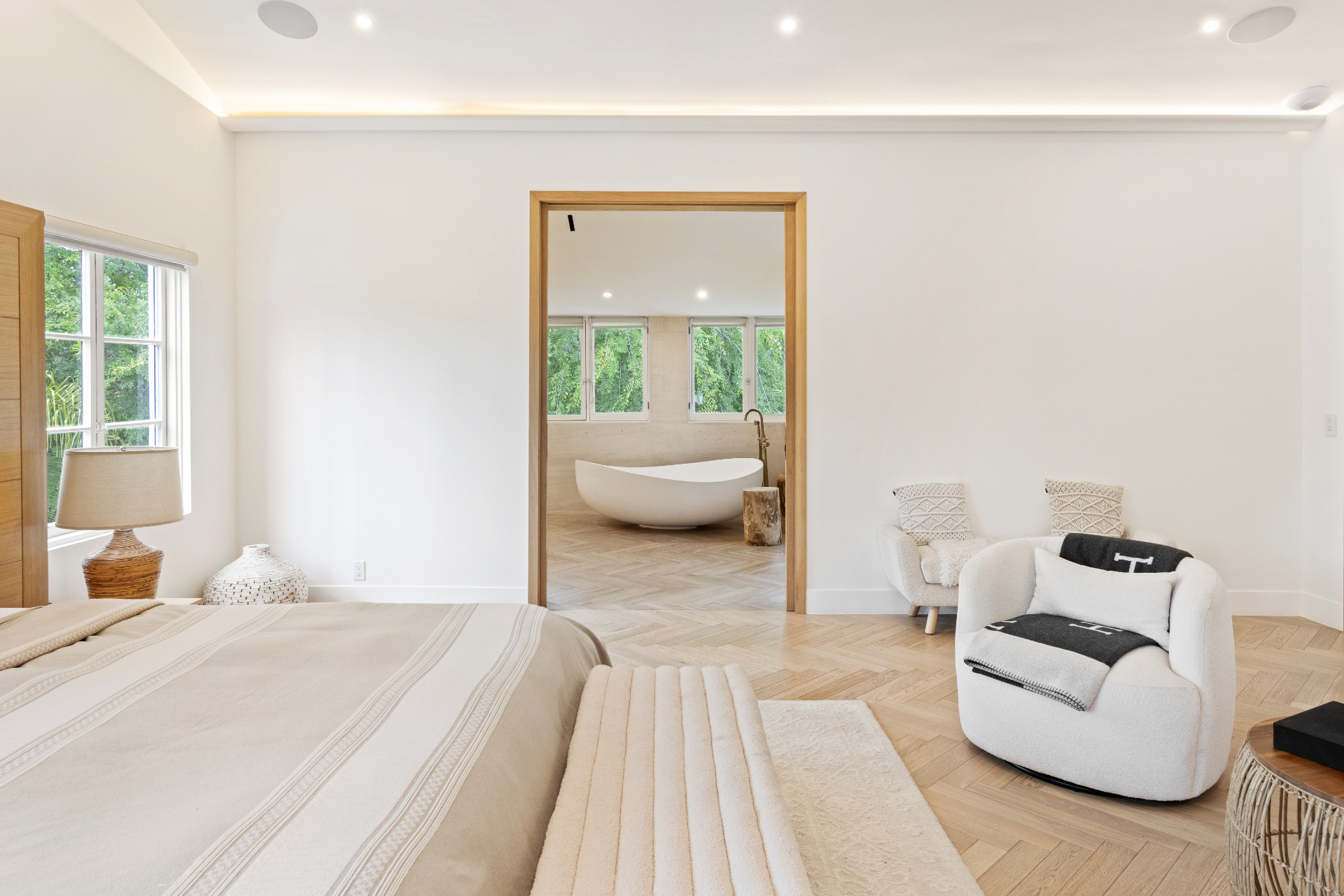 Sunset Estate | Photo 27