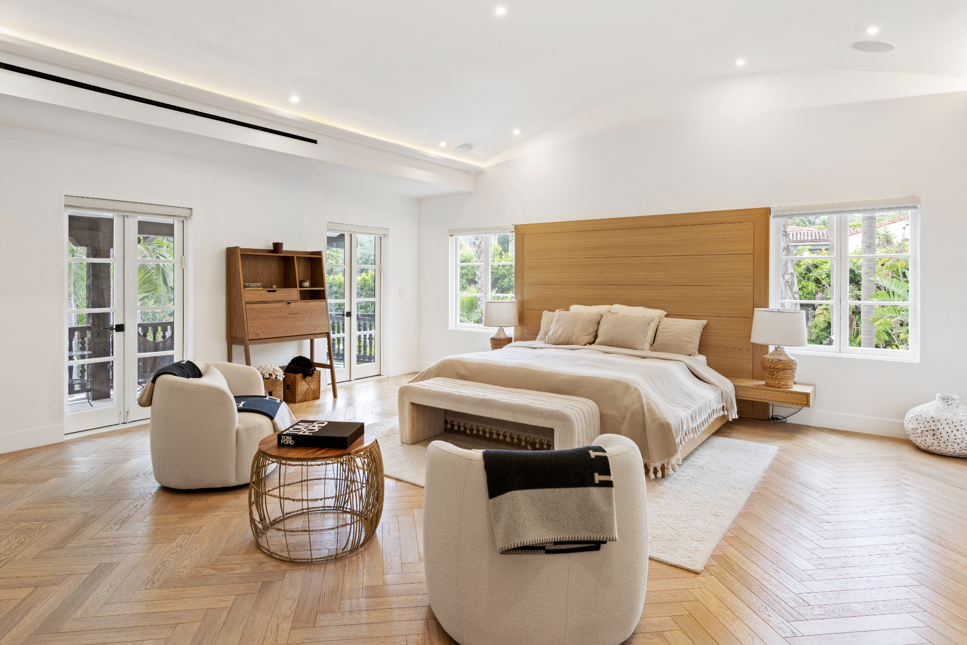 Sunset Estate | Photo 26