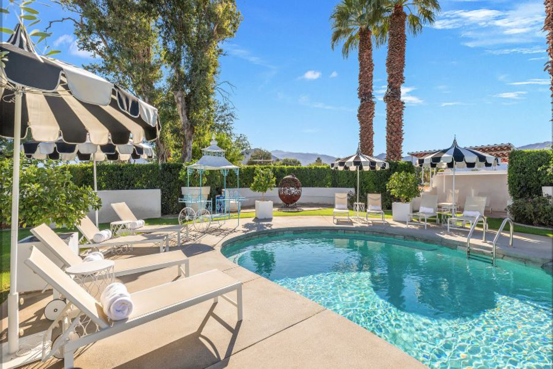 Desert Dreams Ranch Idyllic 6 BR Next to the Polo Grounds