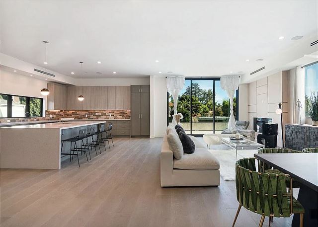 Featured Property The Ashton Flats 2