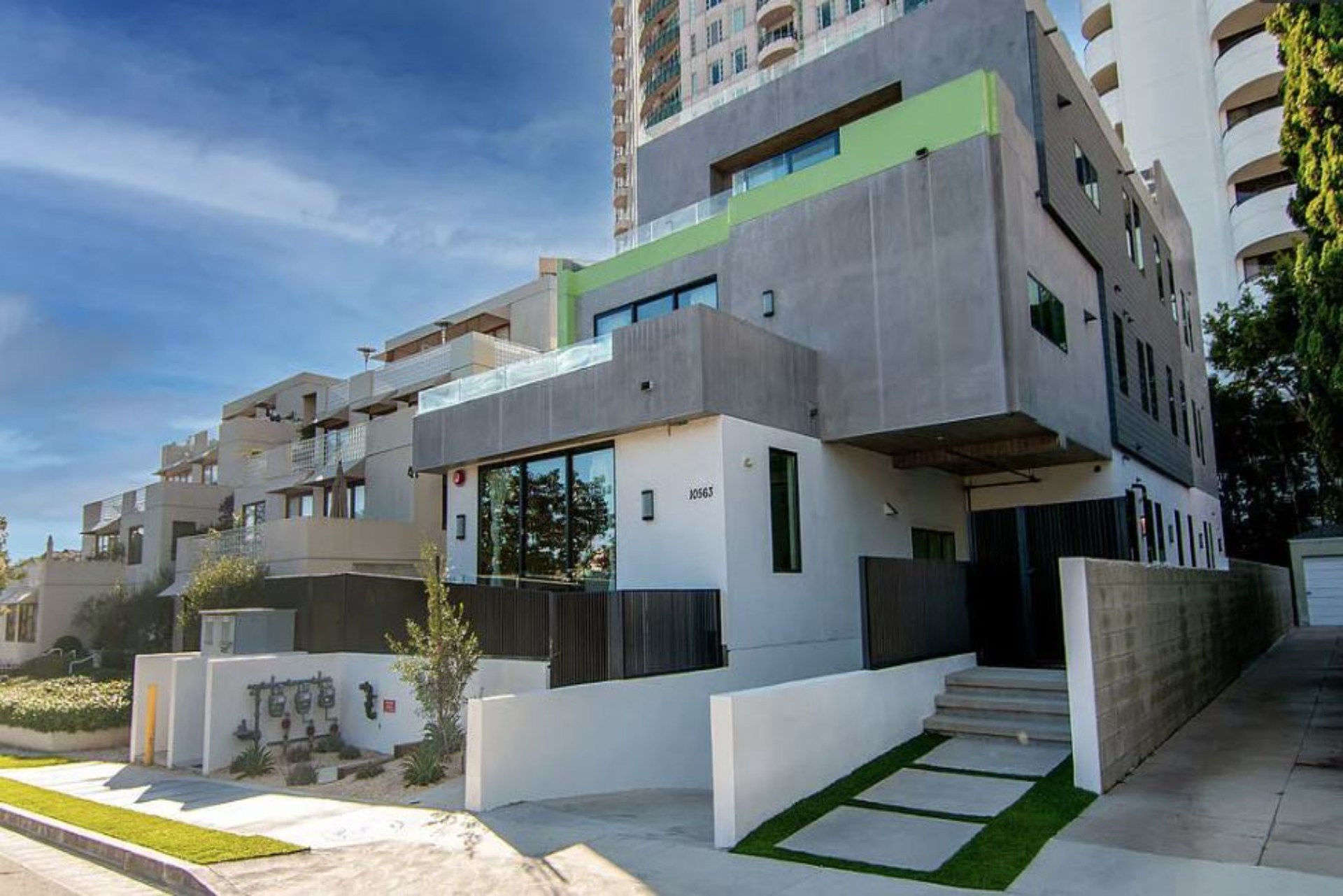 The Ashton Flats 3 | Photo 2