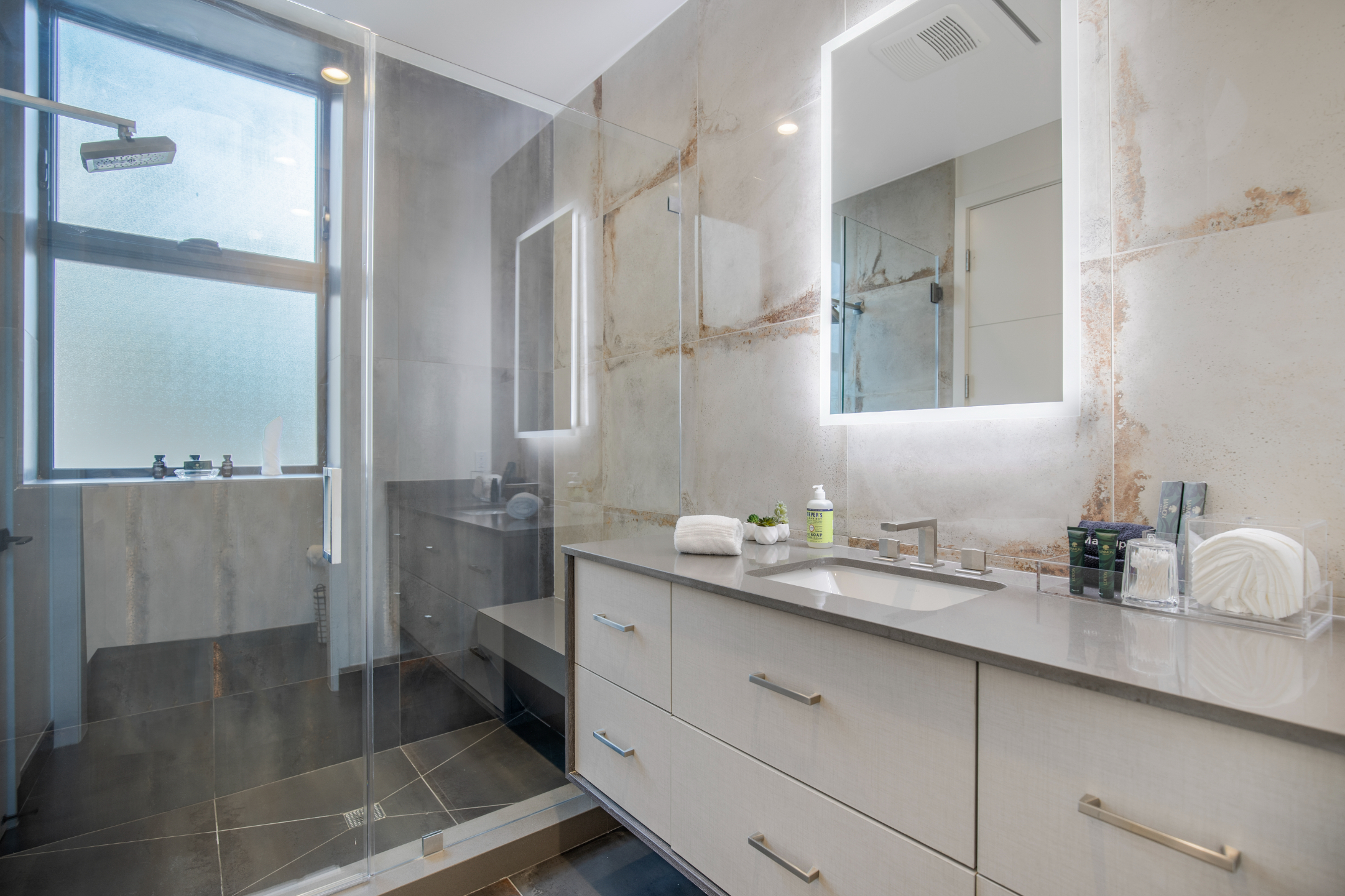 The Ashton Flats 3 | Photo 28