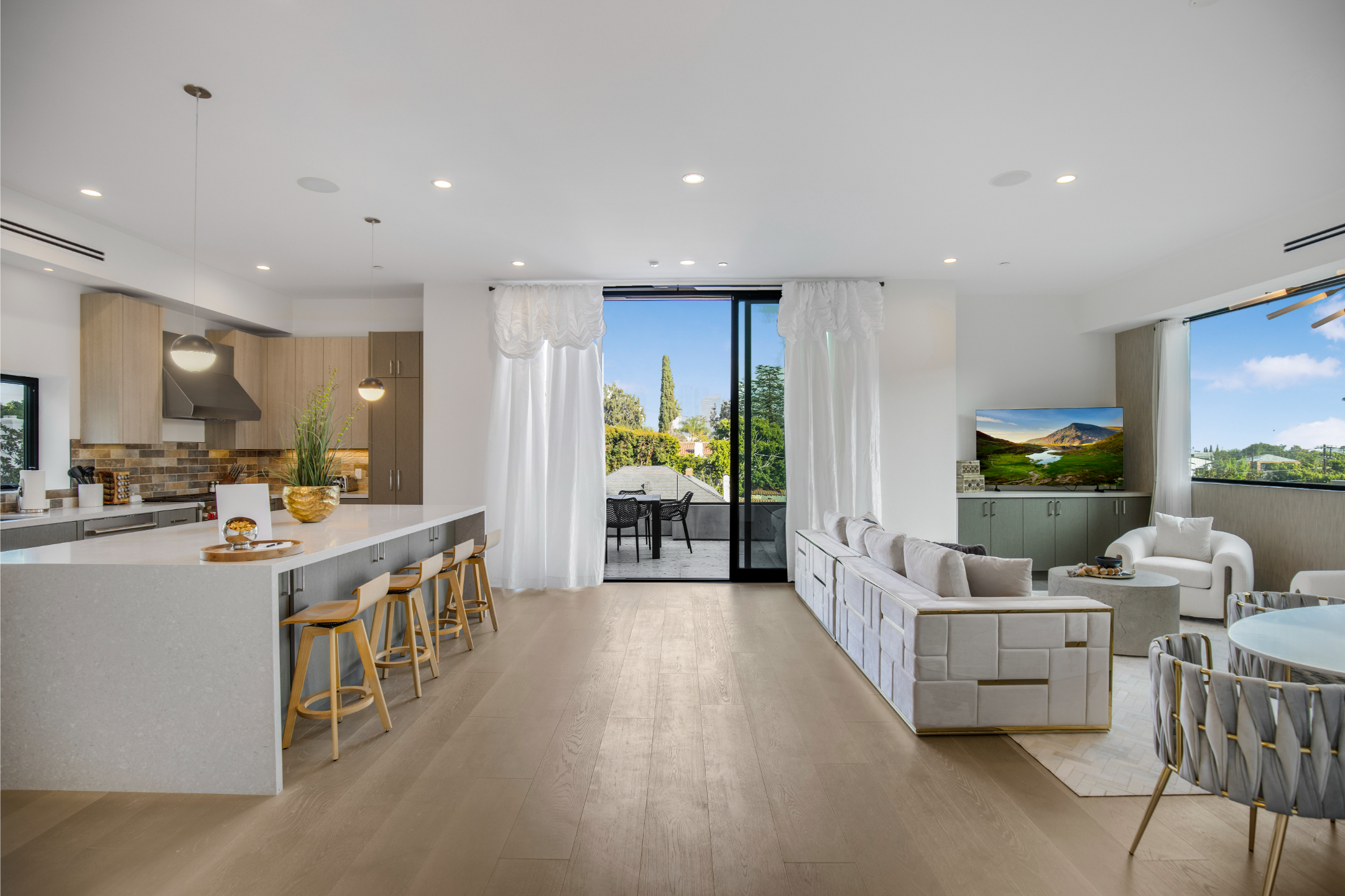 The Ashton Flats 3 | Photo 8