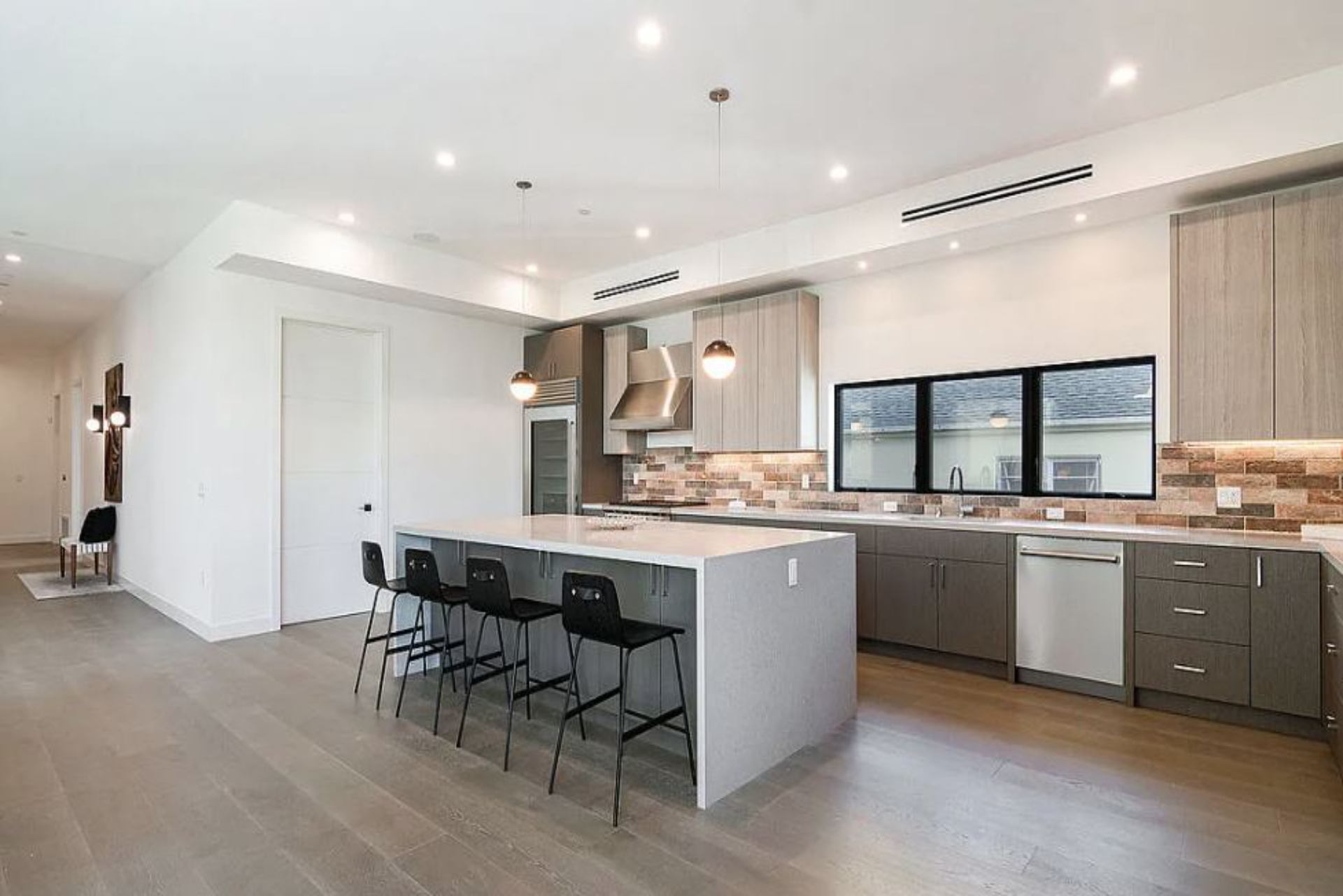 The Ashton Flats 3 | Photo 8