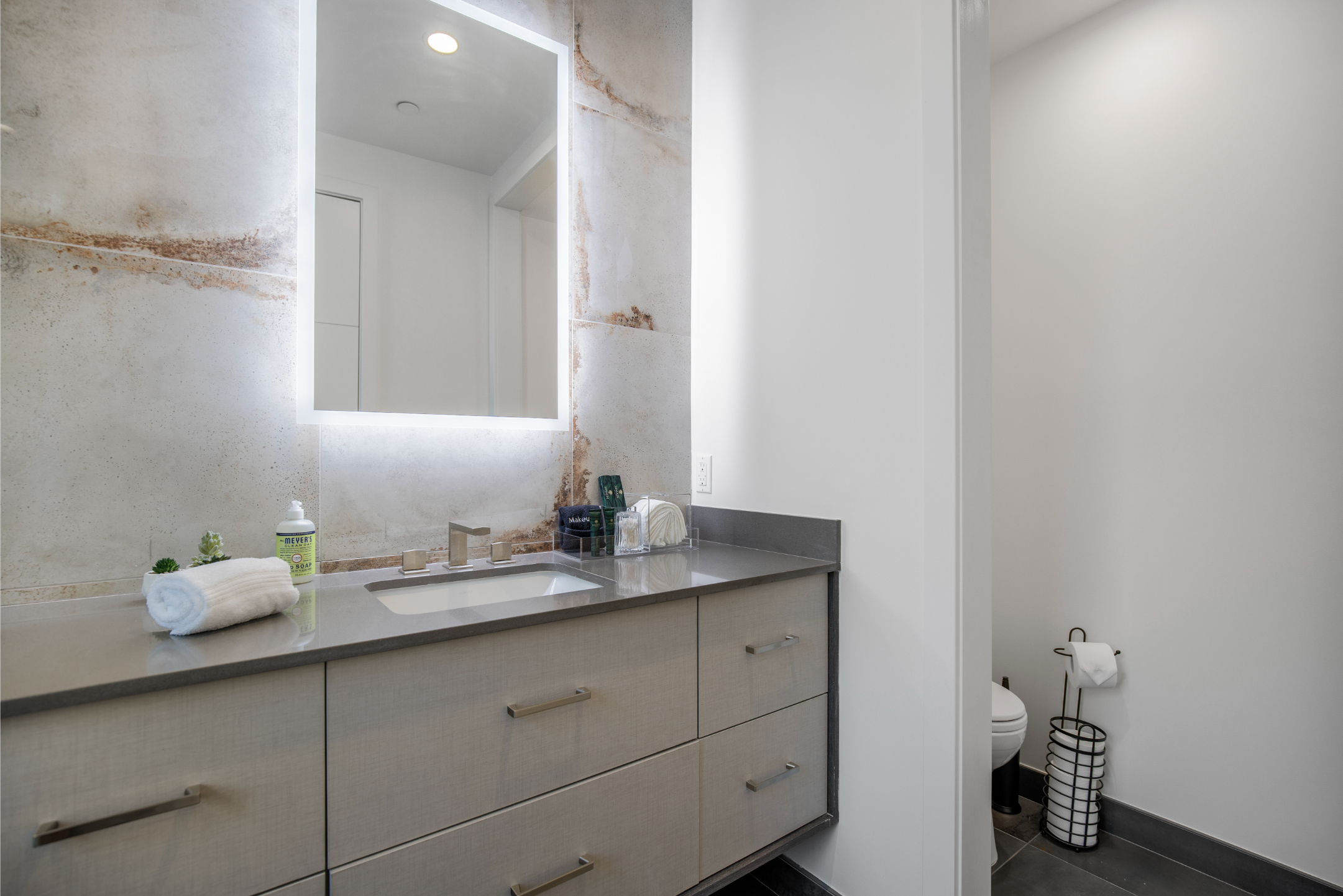 The Ashton Flats 3 | Photo 29