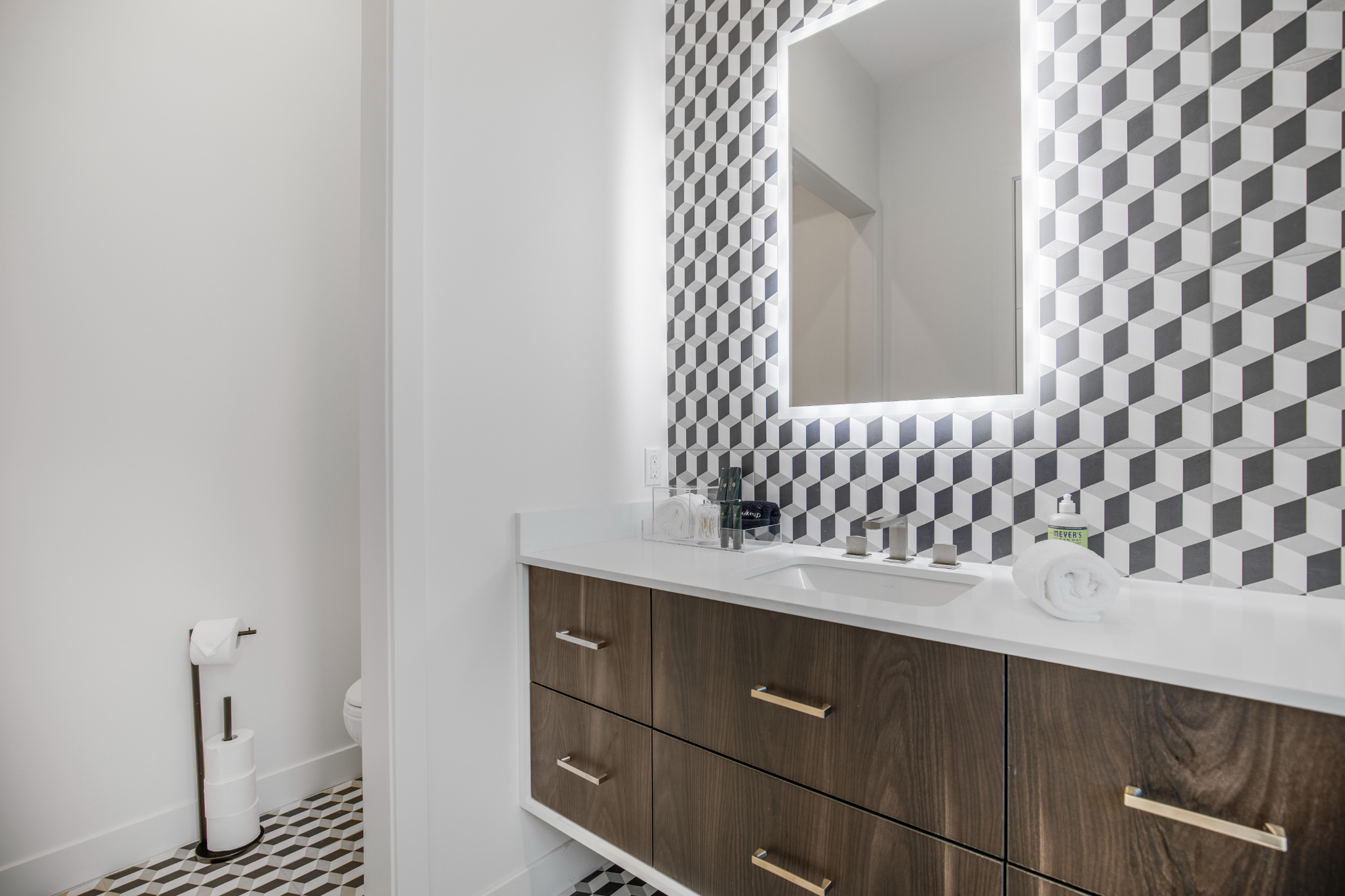 The Ashton Flats 3 | Photo 25