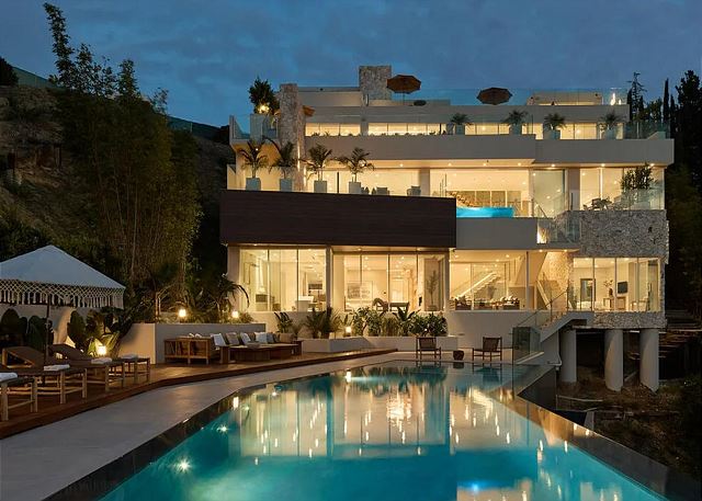 Featured Property Blue Lagoon