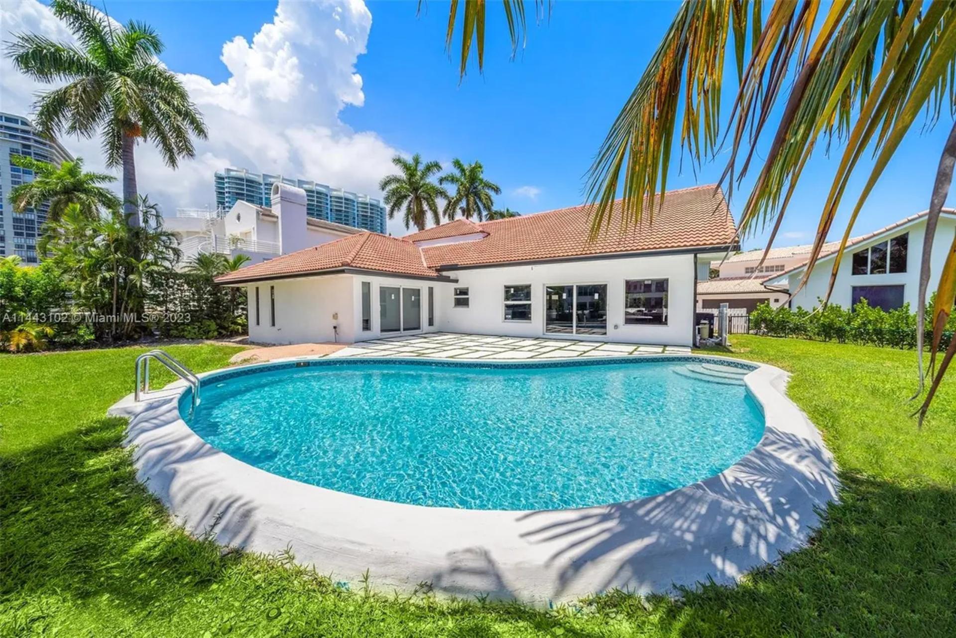 Centre Isle Estate | Photo 2