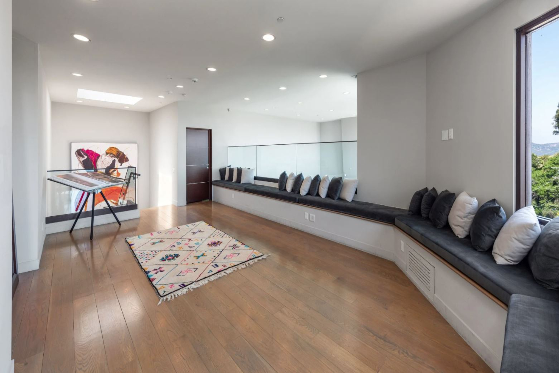 Las Alturas Estate | Photo 23